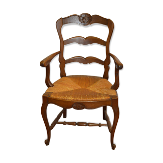 Fauteuil paillé style Louis XV en chêne