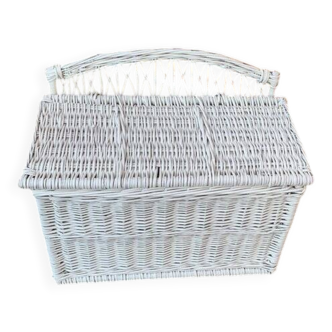 Vintage white wicker chest with double lid and decorative weaving.