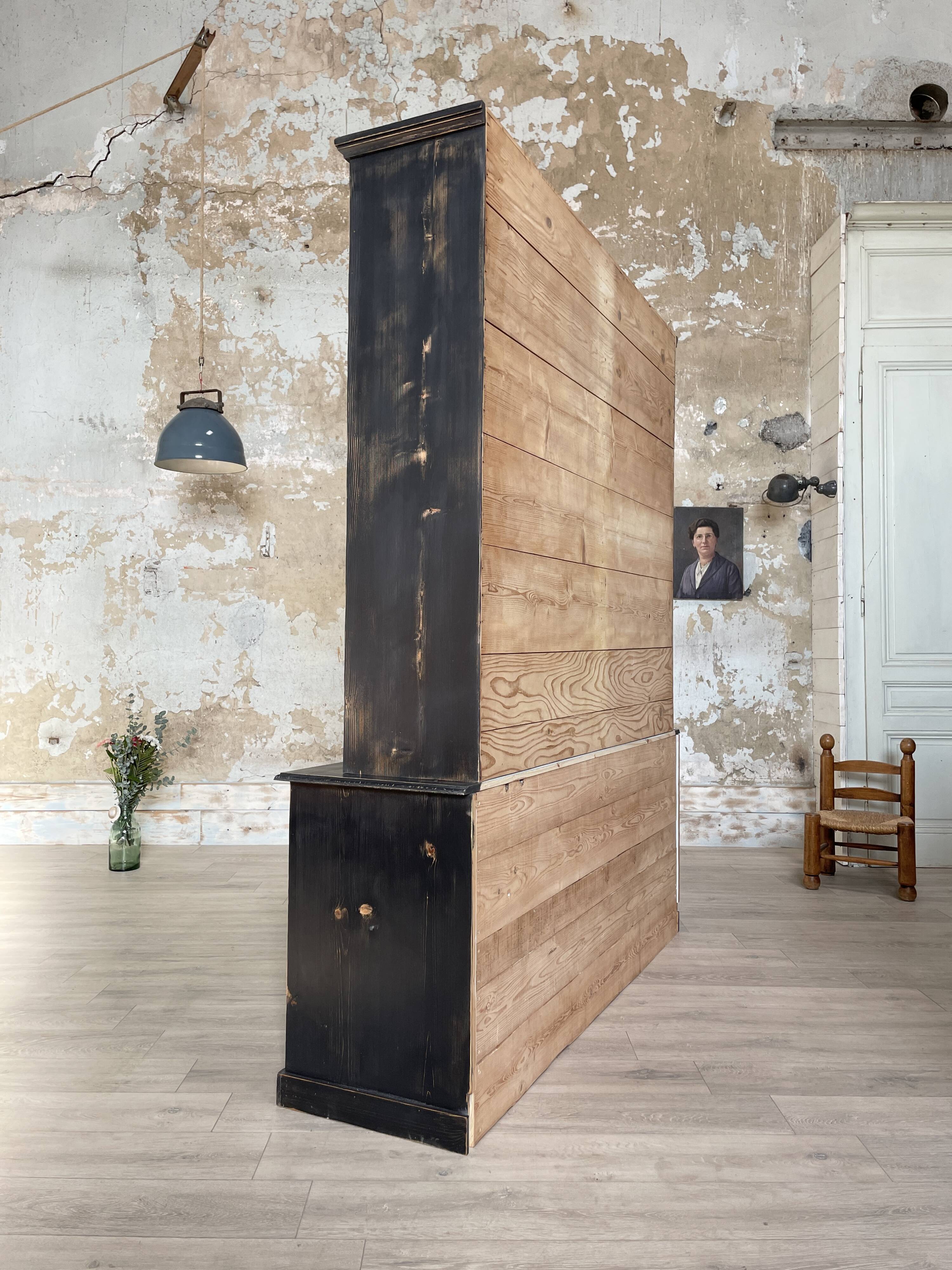 Display cabinet in patinated wood