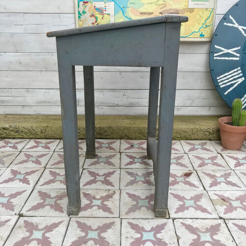 Top schoolboy desk