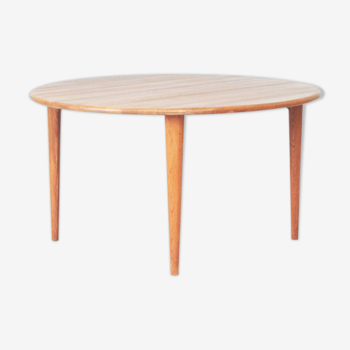 Table basse  par Mikael Laursen