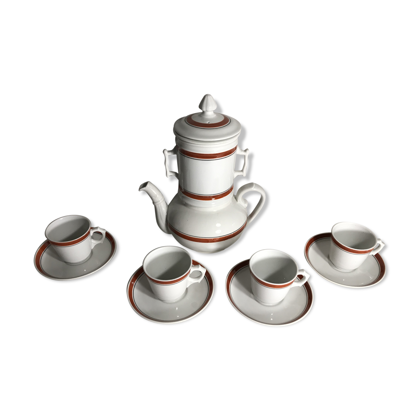 Teapot Pillivuyt and 4 vintage ceramic cups