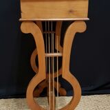 Lyre bedside