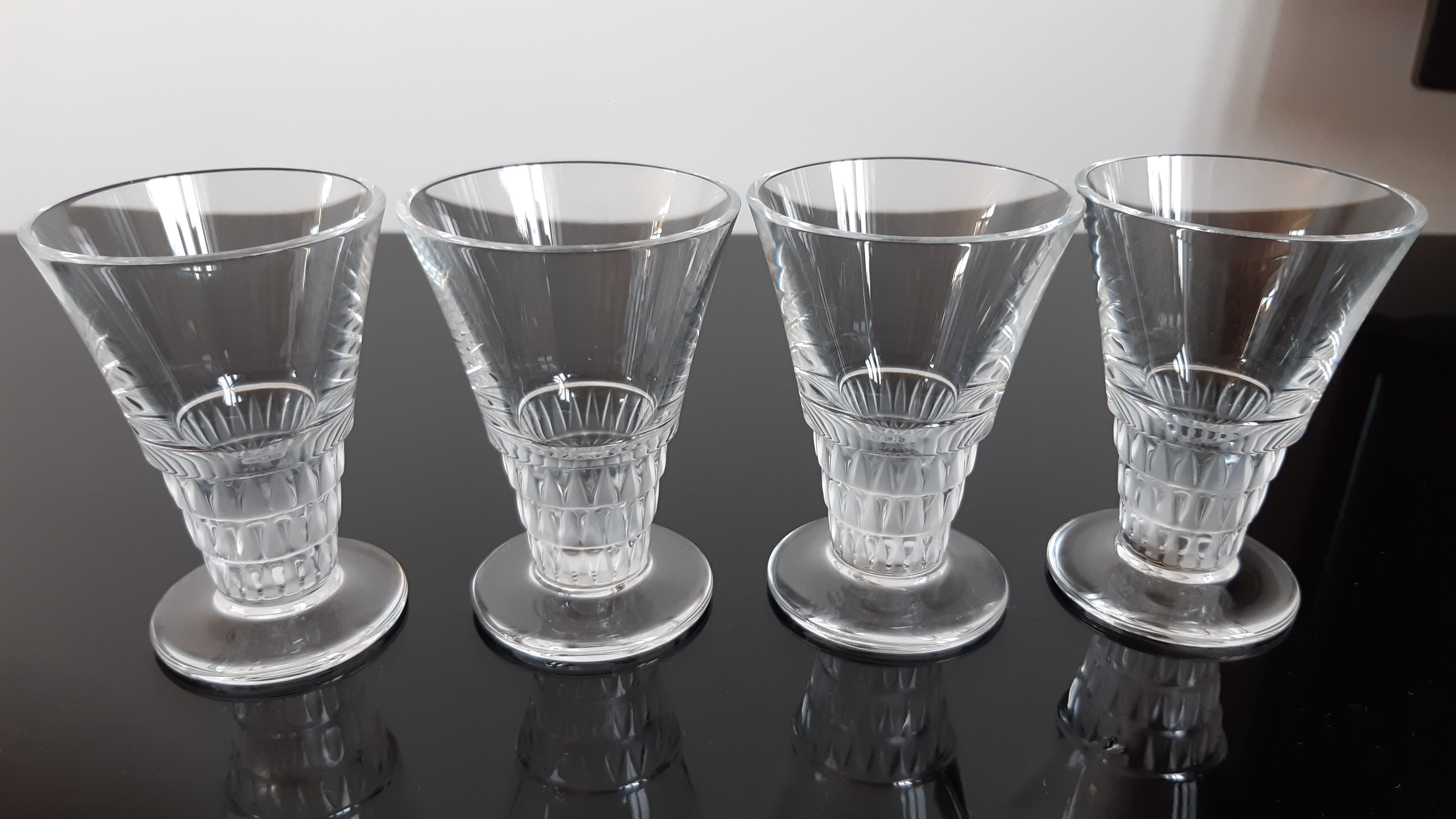 Set of 4 crystal glasses 40s