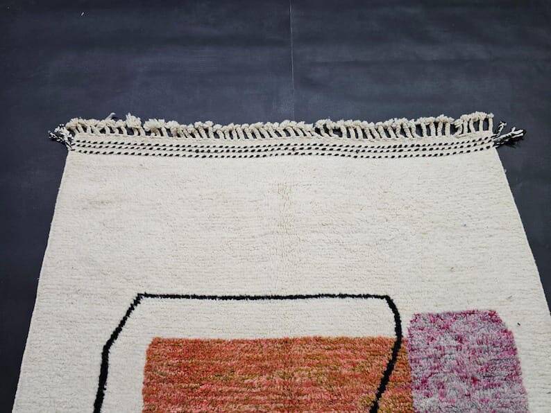 Traditional handmade Beni Ouraine rug, size 150 x 250 cm