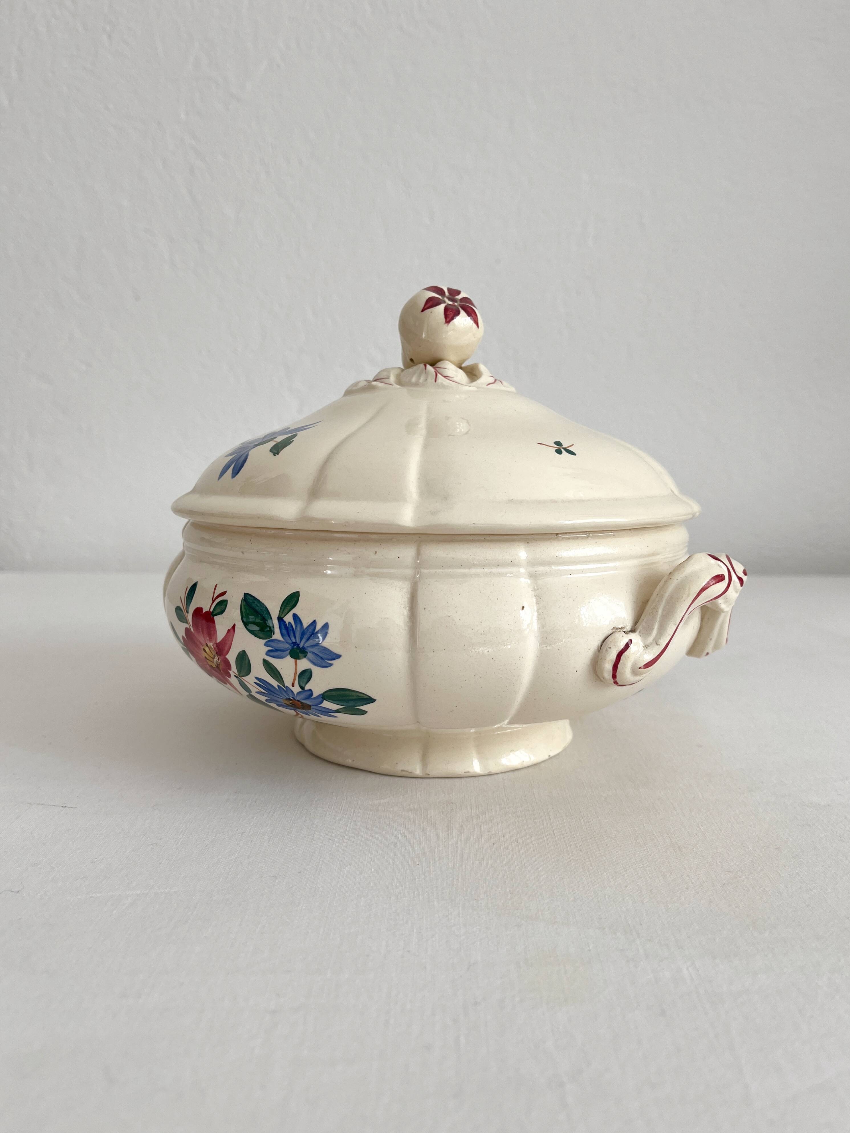 Small vintage ivory earthenware tureen with flowers, Digoin Sarreguemines