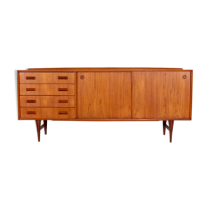 Enfilade de style scandinave à portes coulissantes
