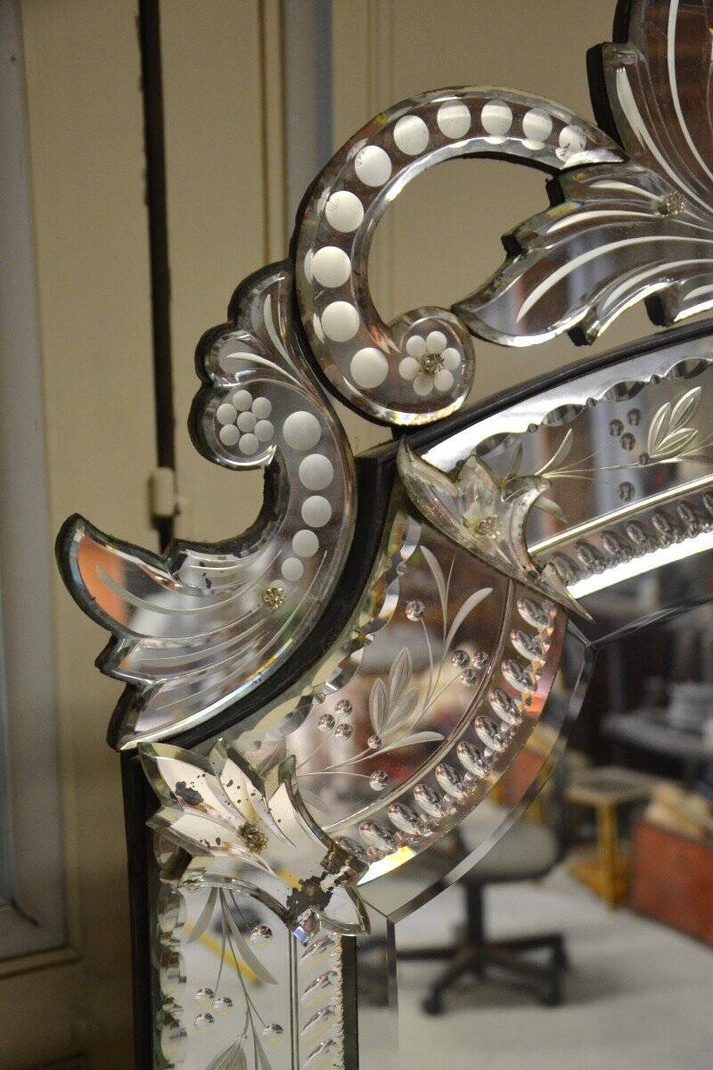 20th century Venice mirror