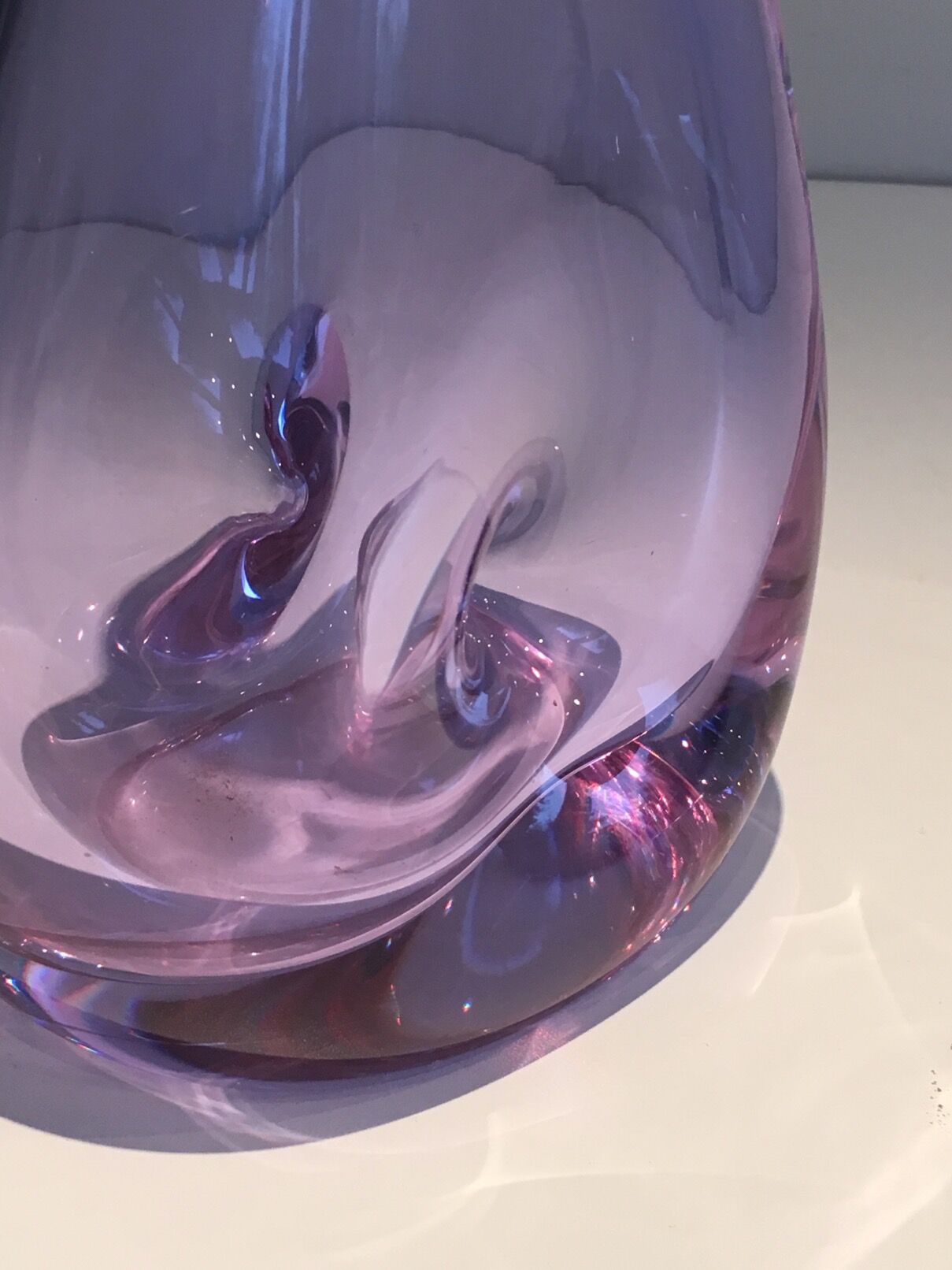 Pear-shaped glass vase