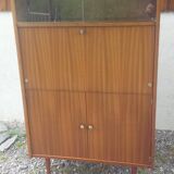 Secretary feet spindles