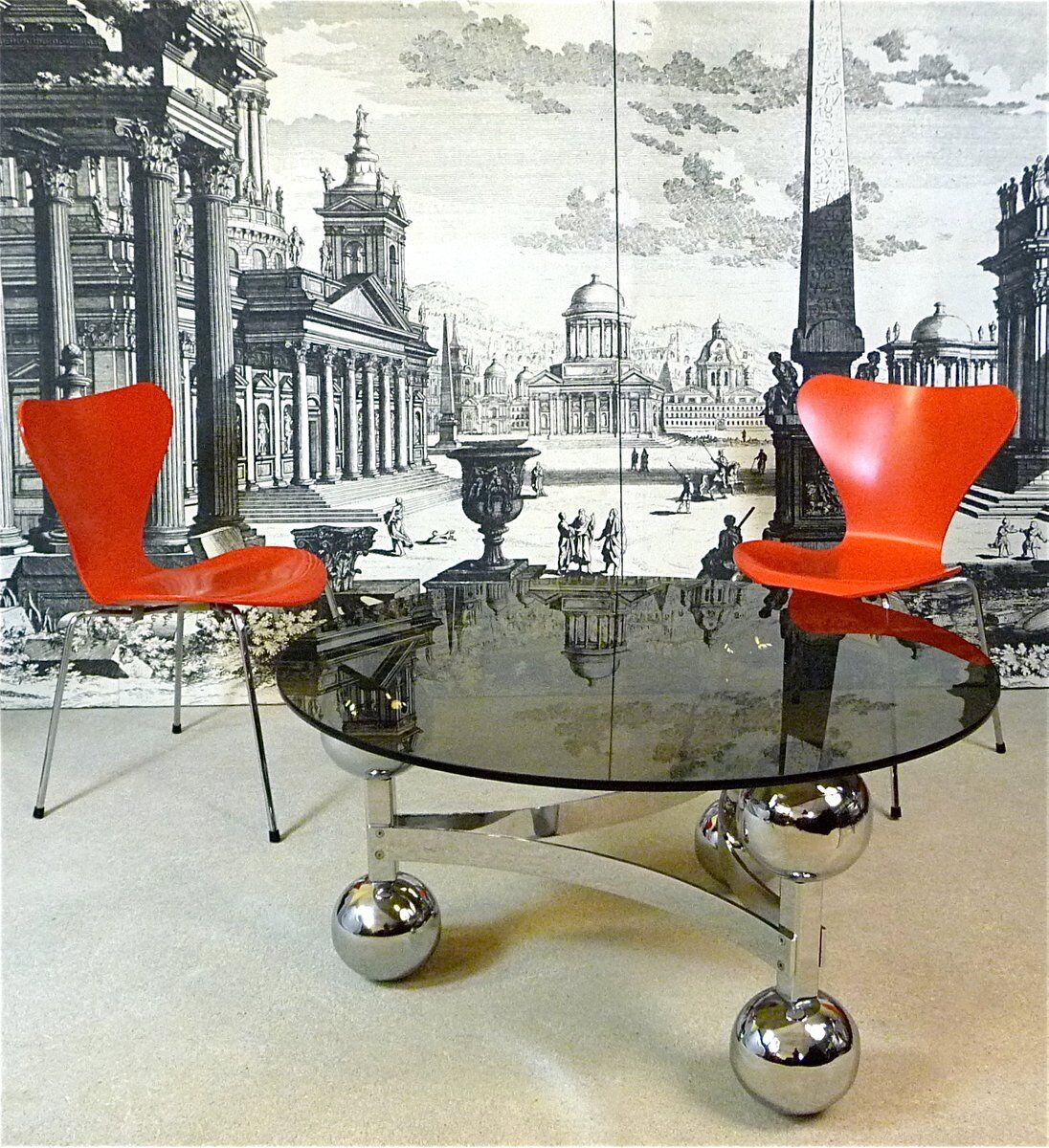 Space Age-style chromed steel round coffee table with glass top, 1960s