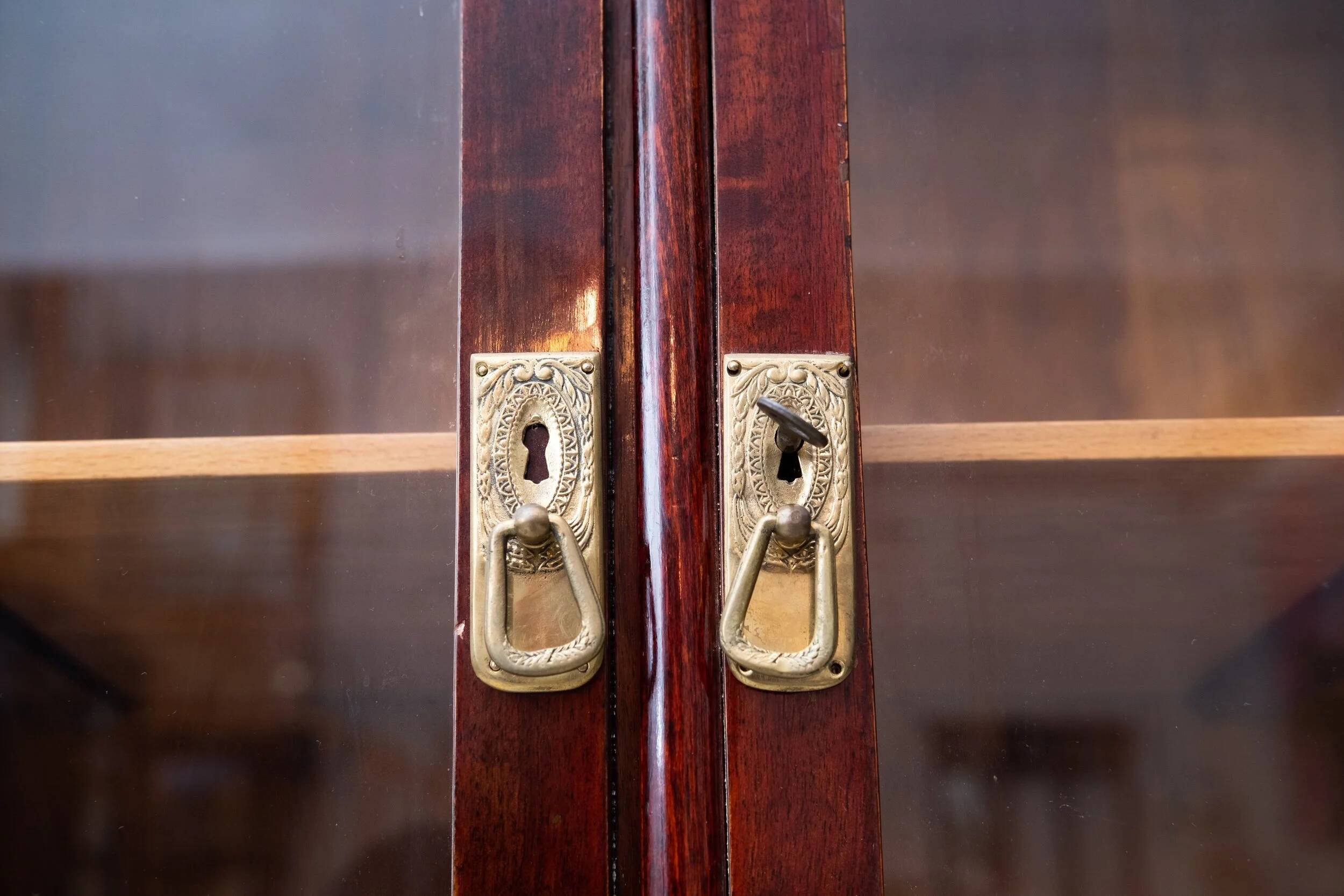 Original Art Nouveau bookcase (Vienna, circa 1910)