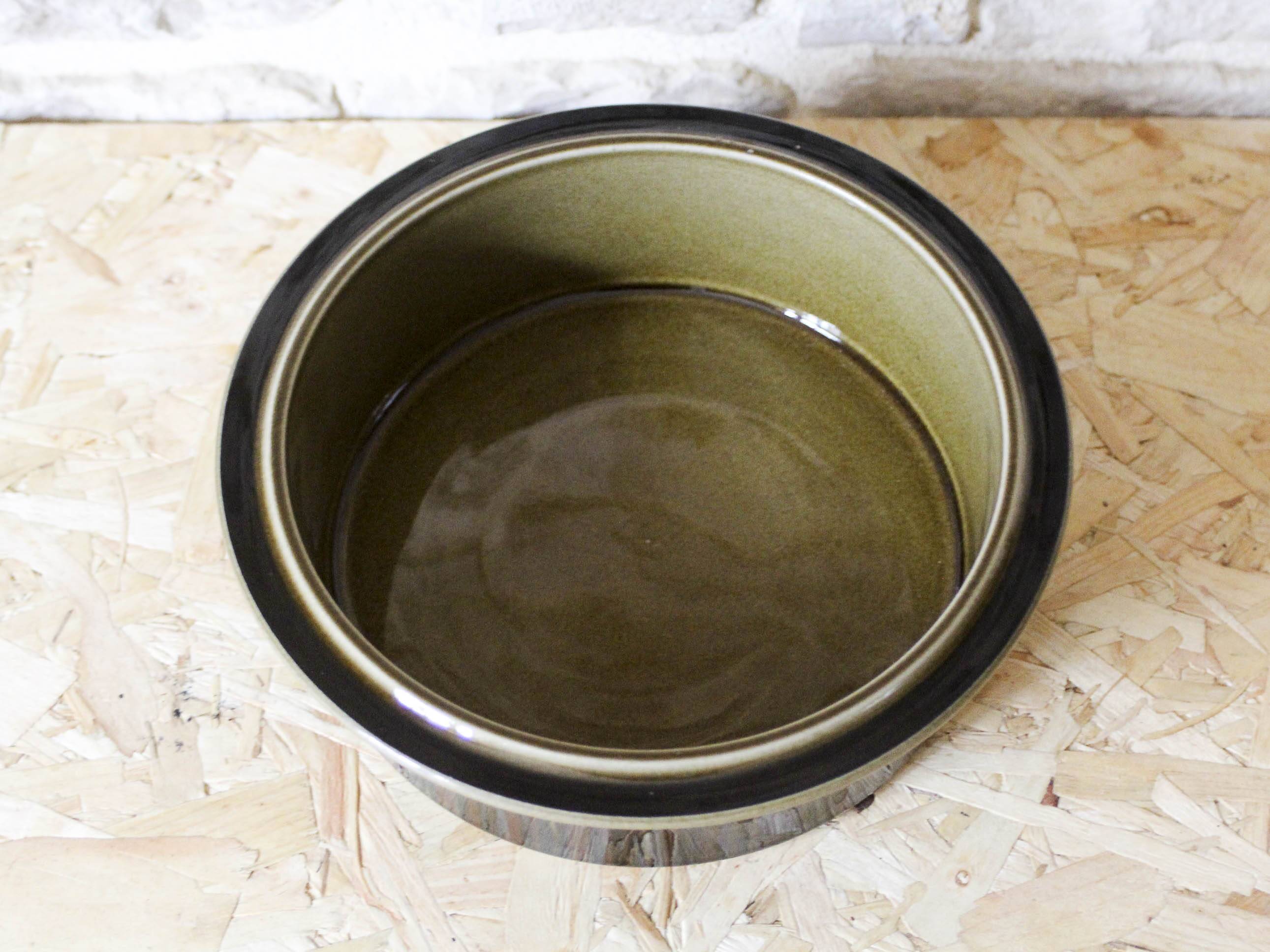Kosmos series ceramic salad bowl by Arabia Finland