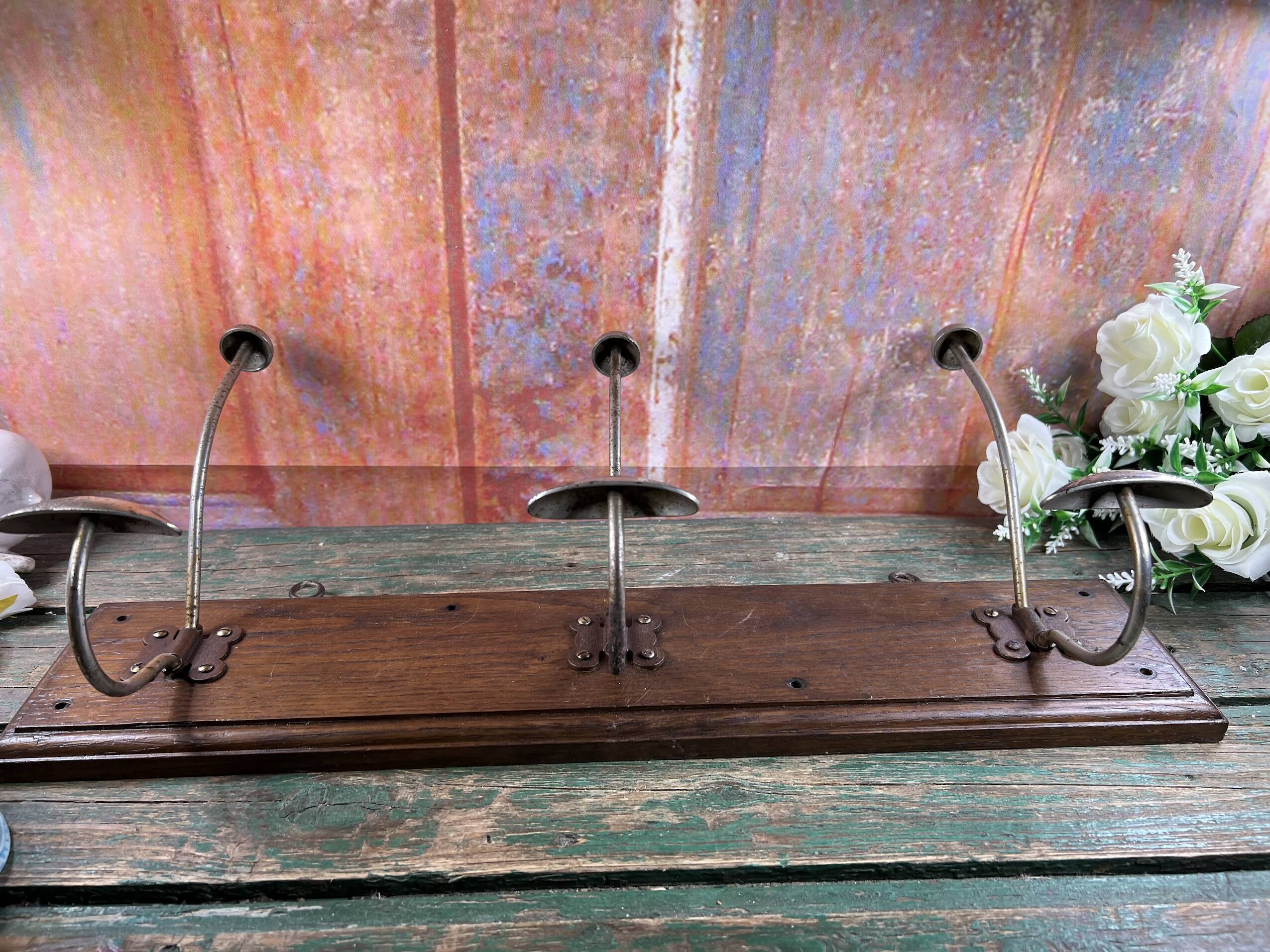 Wall coat rack with 3 hooks