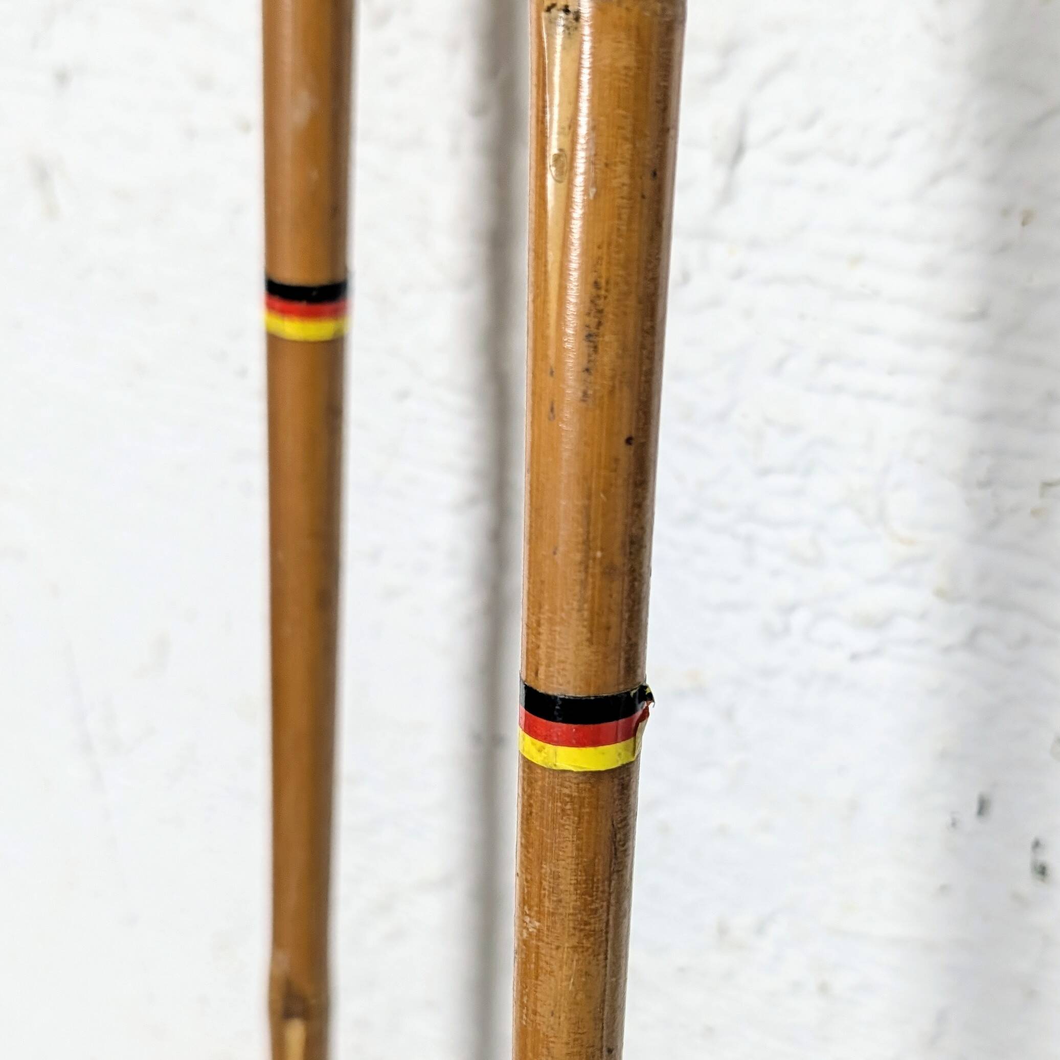 Bâtons de ski en bois
