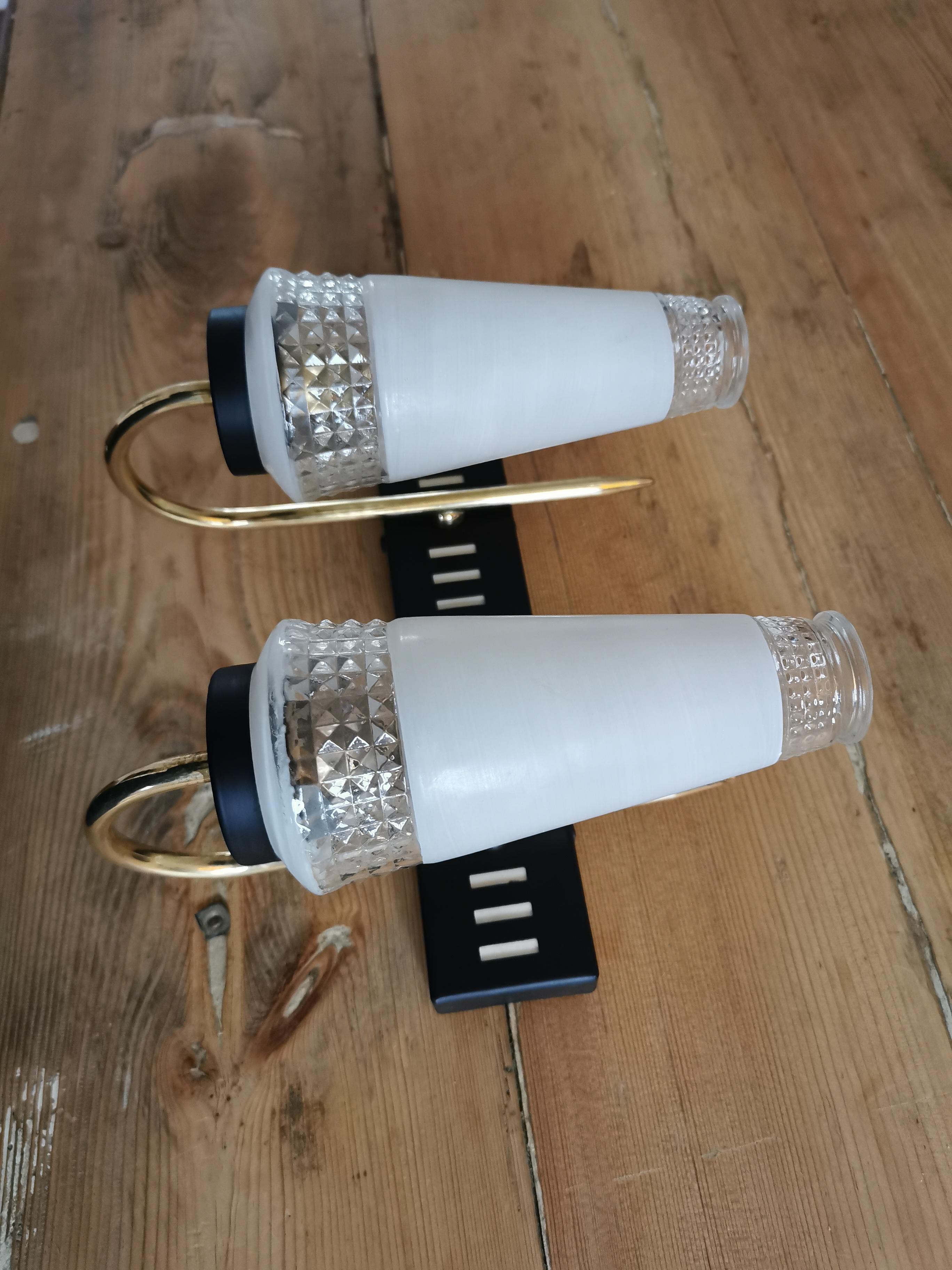 Paire d'appliques laiton et verre 1960