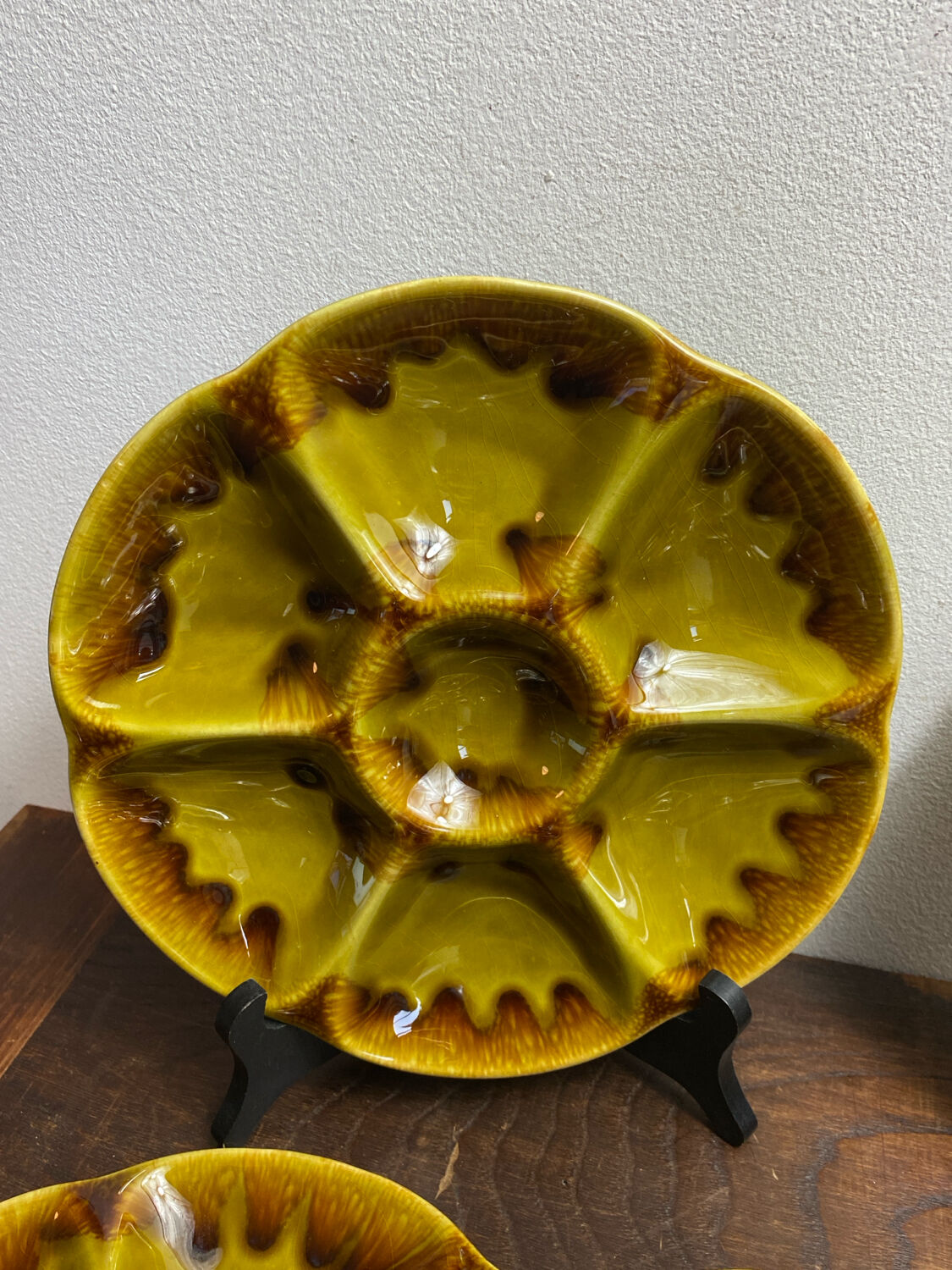 Oyster plates, set of six, earthenware, Gien