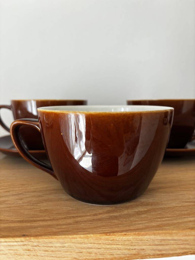 4 cups 5 saucers brown bistro style Villeroy and Boch