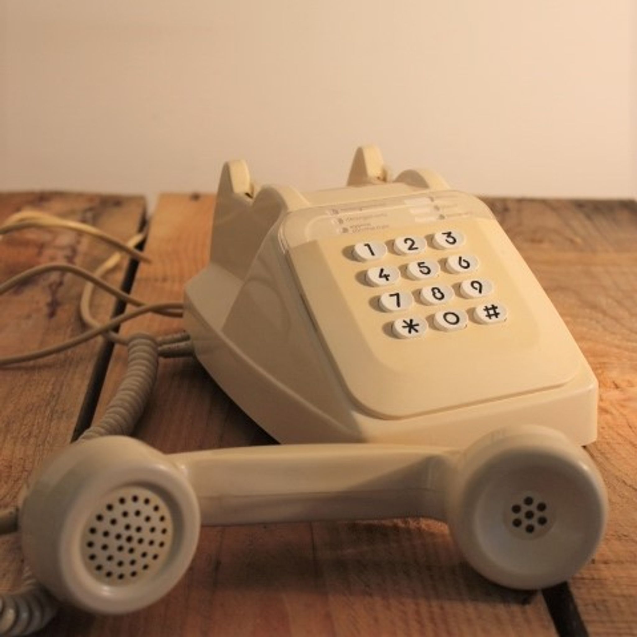 Téléphone vintage à touches