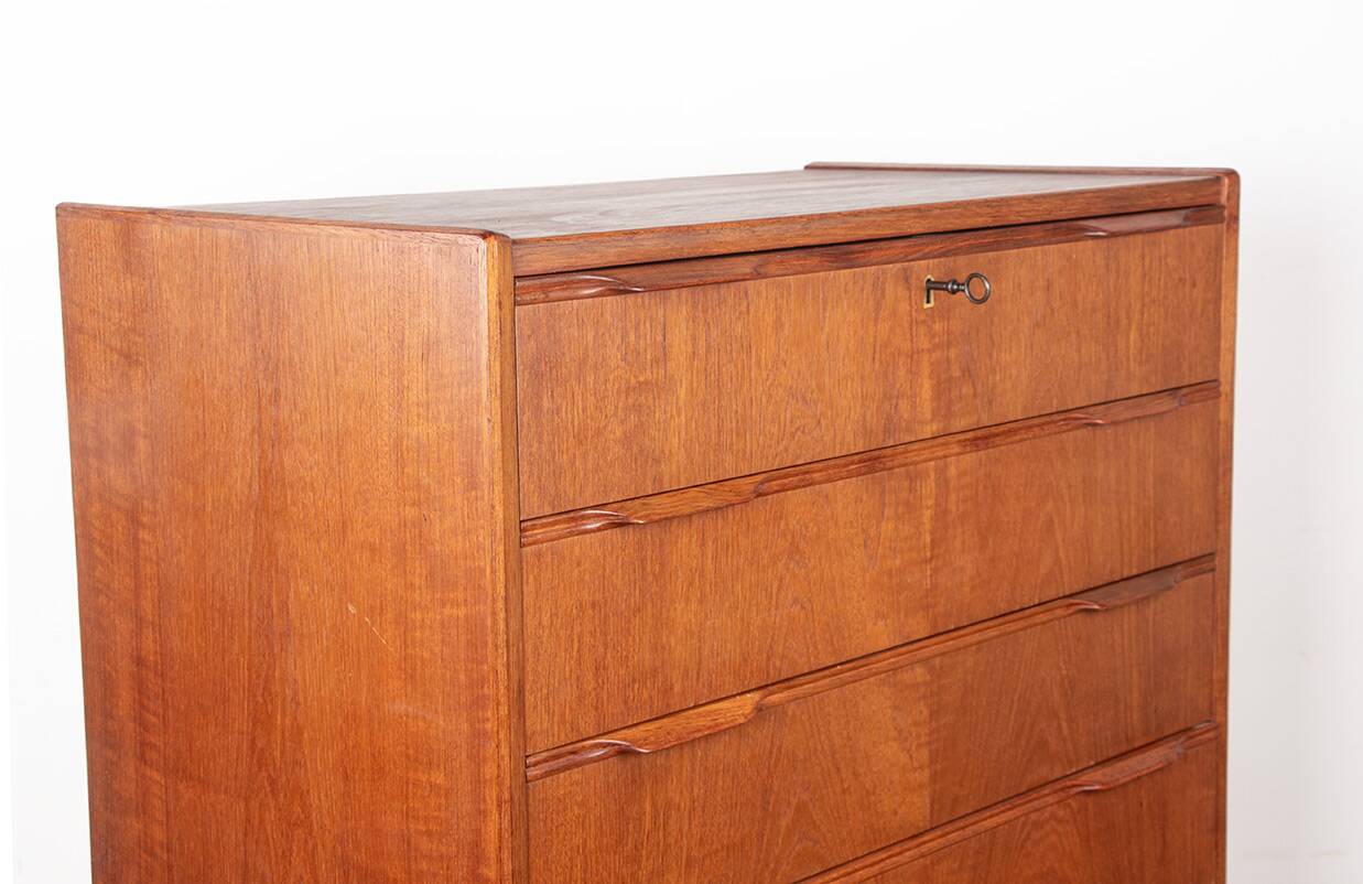 Large Danish chest of drawers, tallboy, 7 teak drawers by Henning Jørgesen.