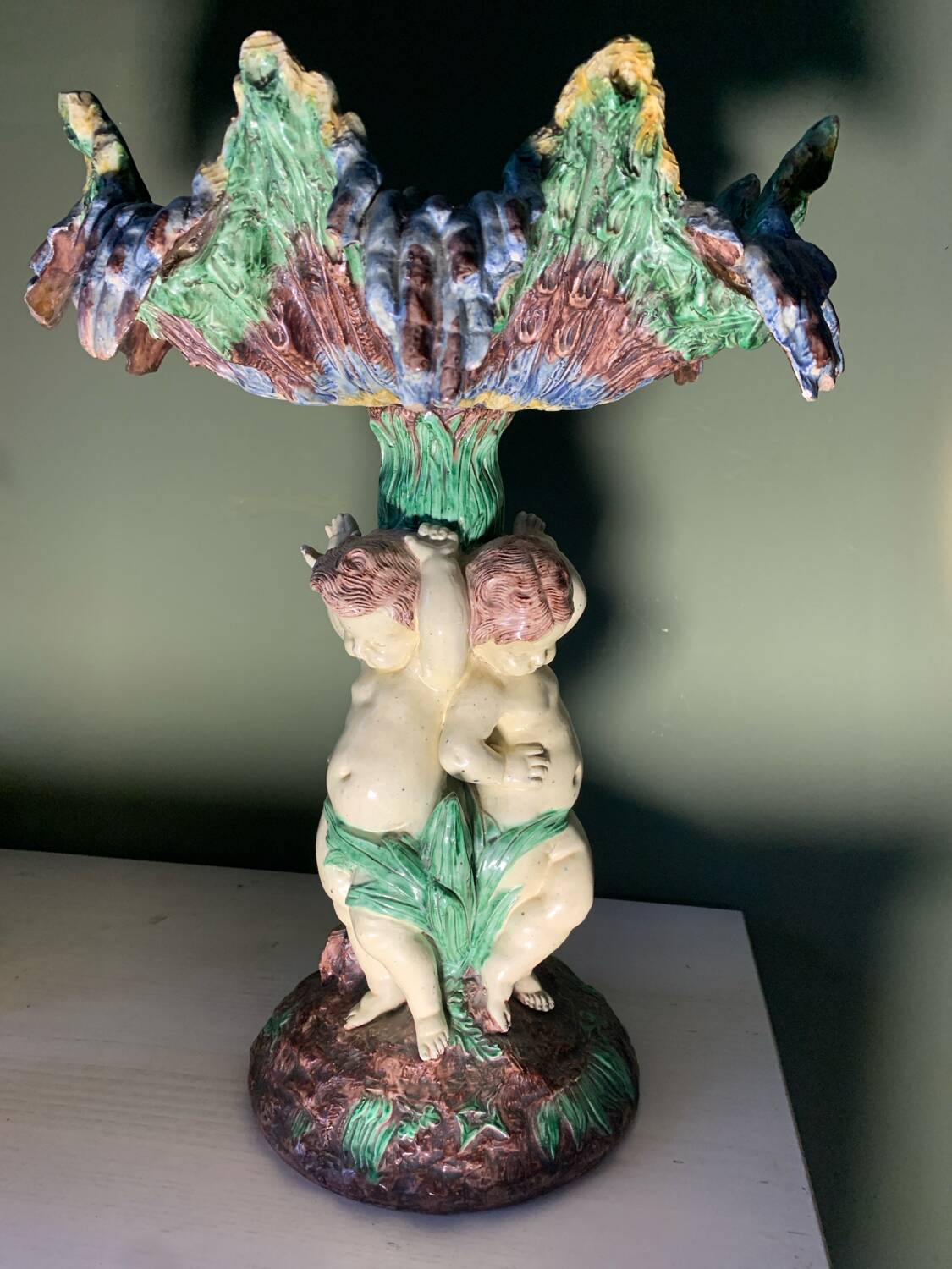 Vase with three cherubs Thomas Sergent 1870