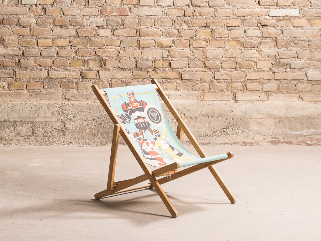 Chilean - Children's deckchair with Goldorak and Power Rangers motifs, 1988