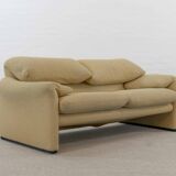 Set (2) Cassina Maralunga Sofas in beige Bouchlé-Fabrics by Vico Magistrett