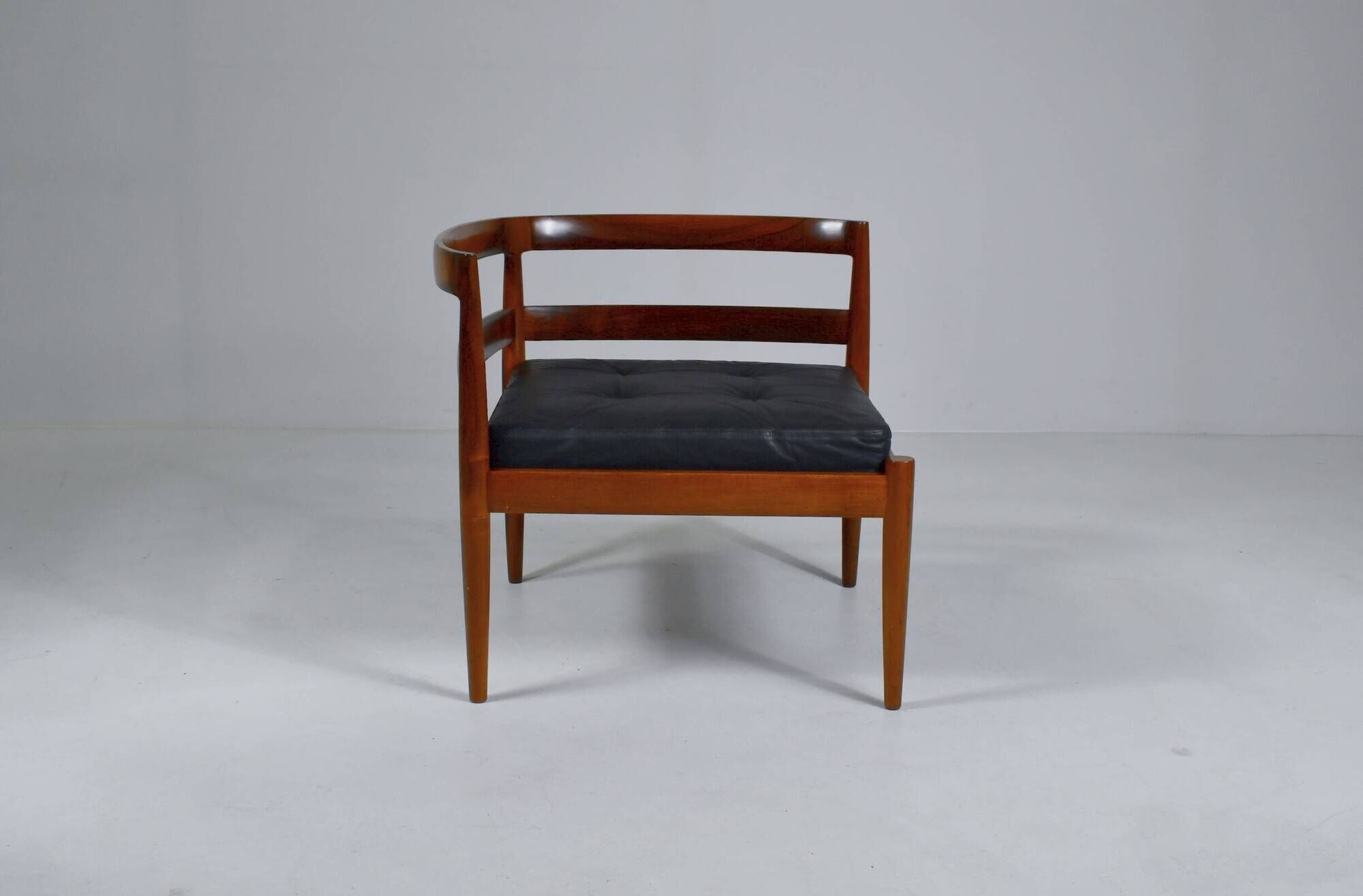 Univers corner chair by Kai Kristiansen for Magnus Olesen. 1965.