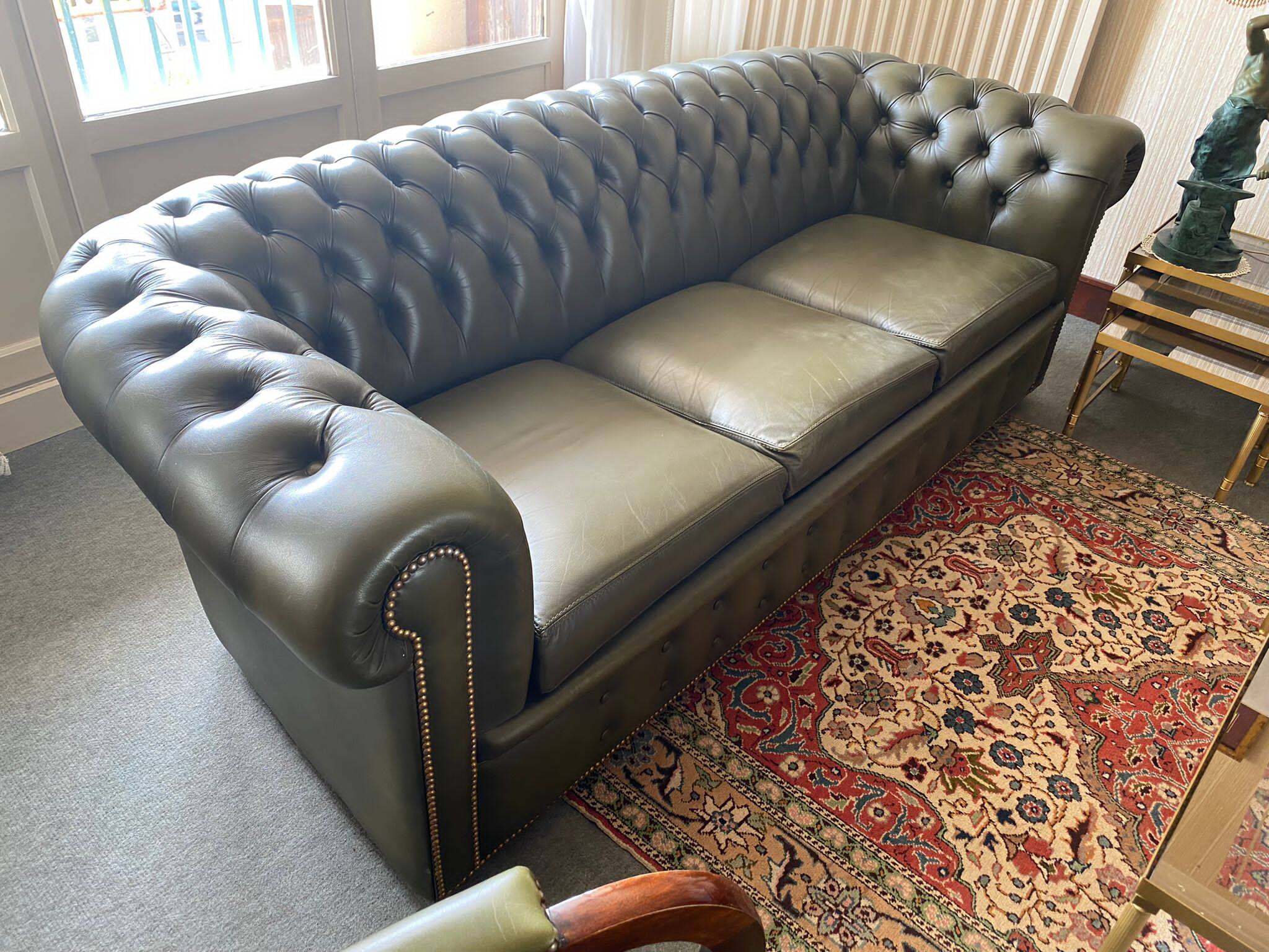 Canapé style Chesterfield année 70 - 80