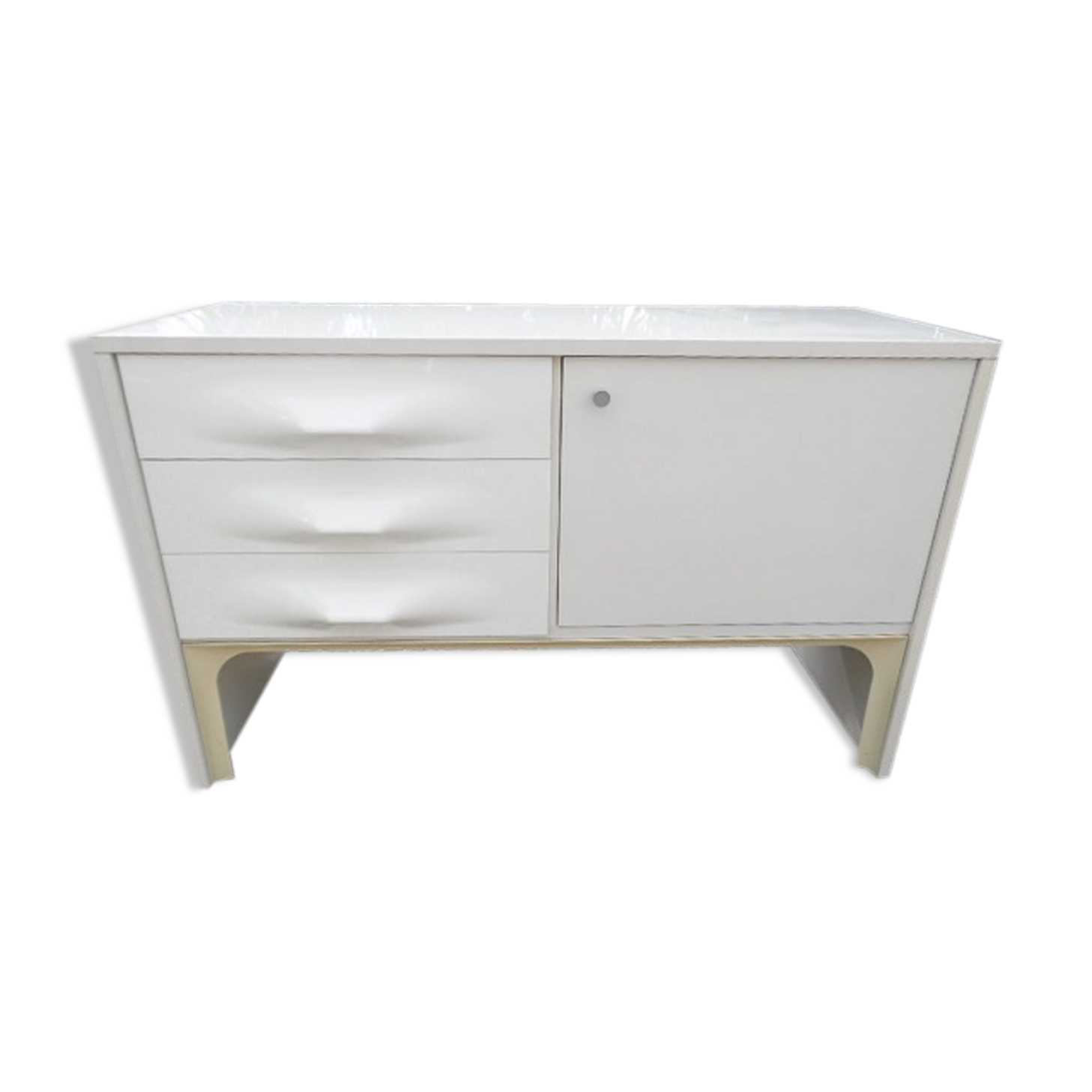 Commode Raymond Loewy
