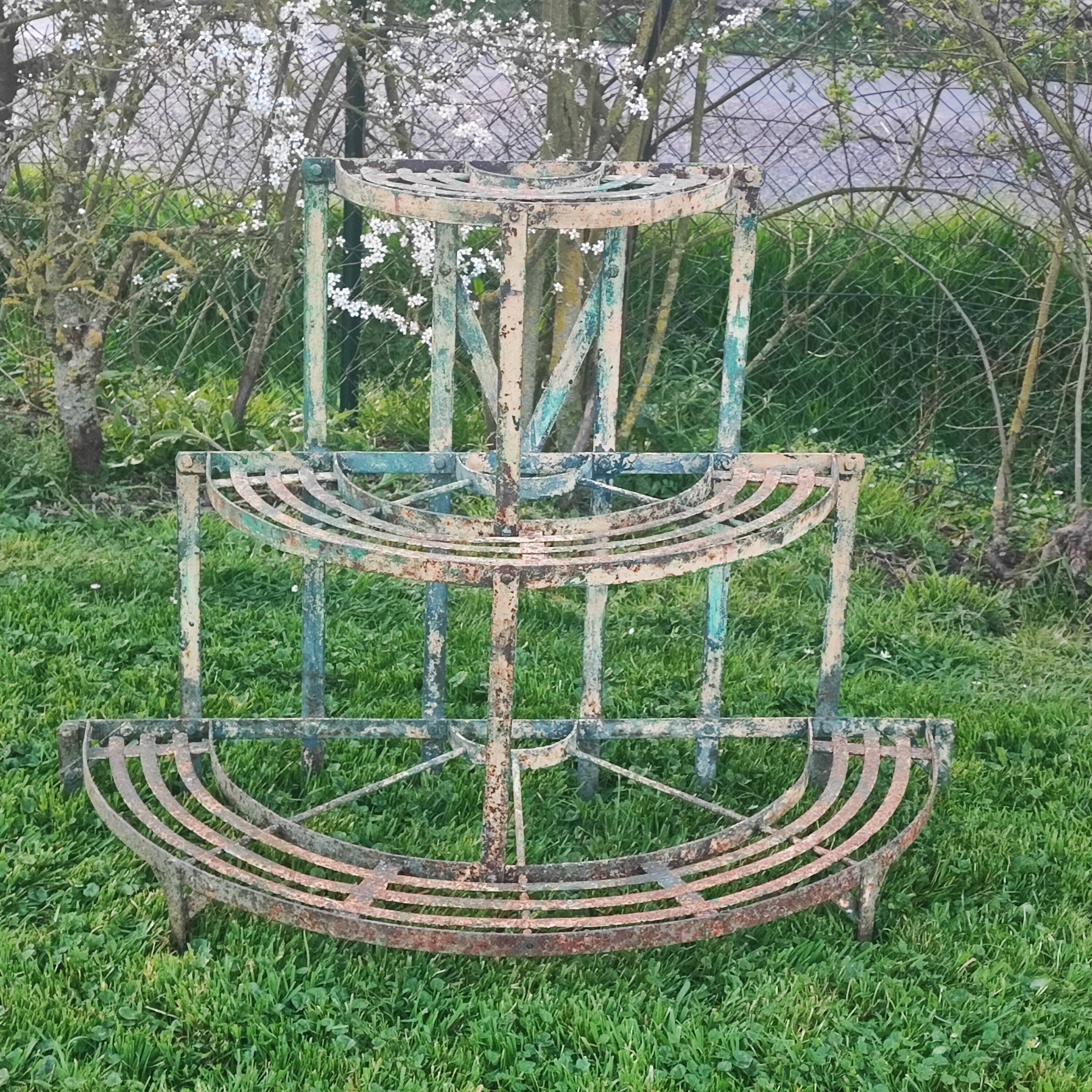 Half-moon florist plant holder