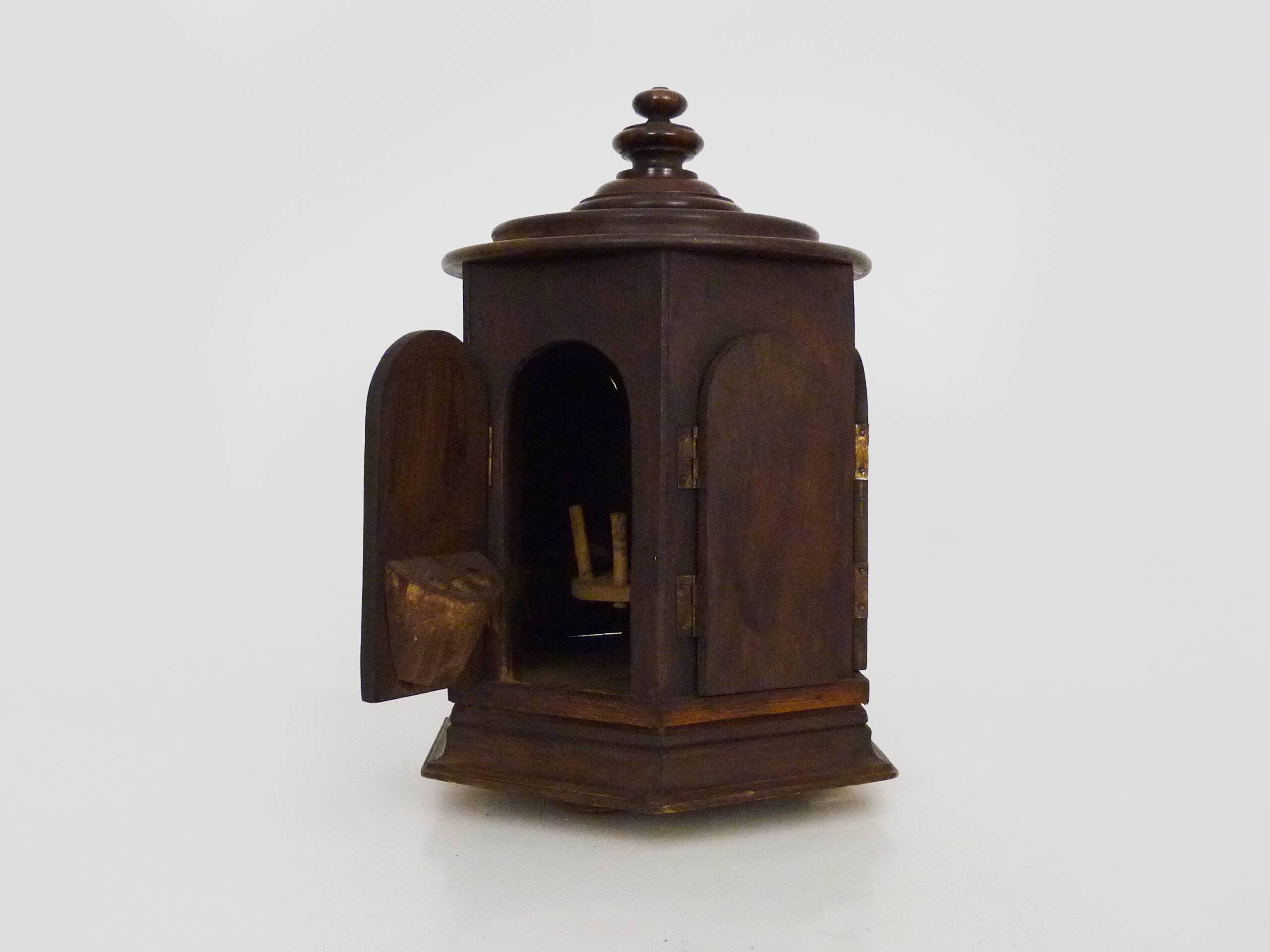 Old wooden cigar and cigarette cellar, carousel, snuff. 40s 50s