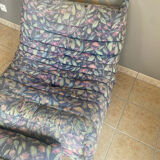 Shoe cabinet with its pouf by Michel Ducaroy for Ligne Roset.