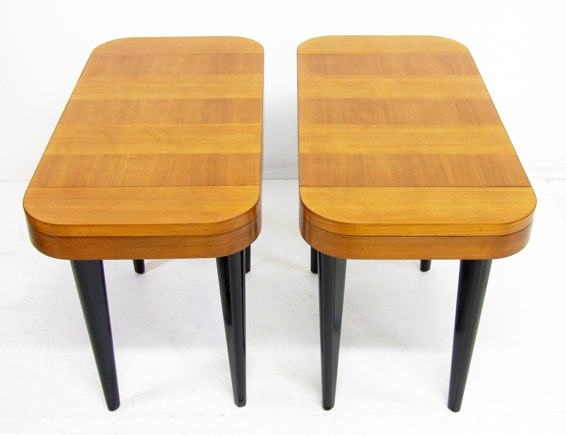 Two Paldao Line Art Deco End Tables By Gilbert Rohde For Herman Miller, C 1940