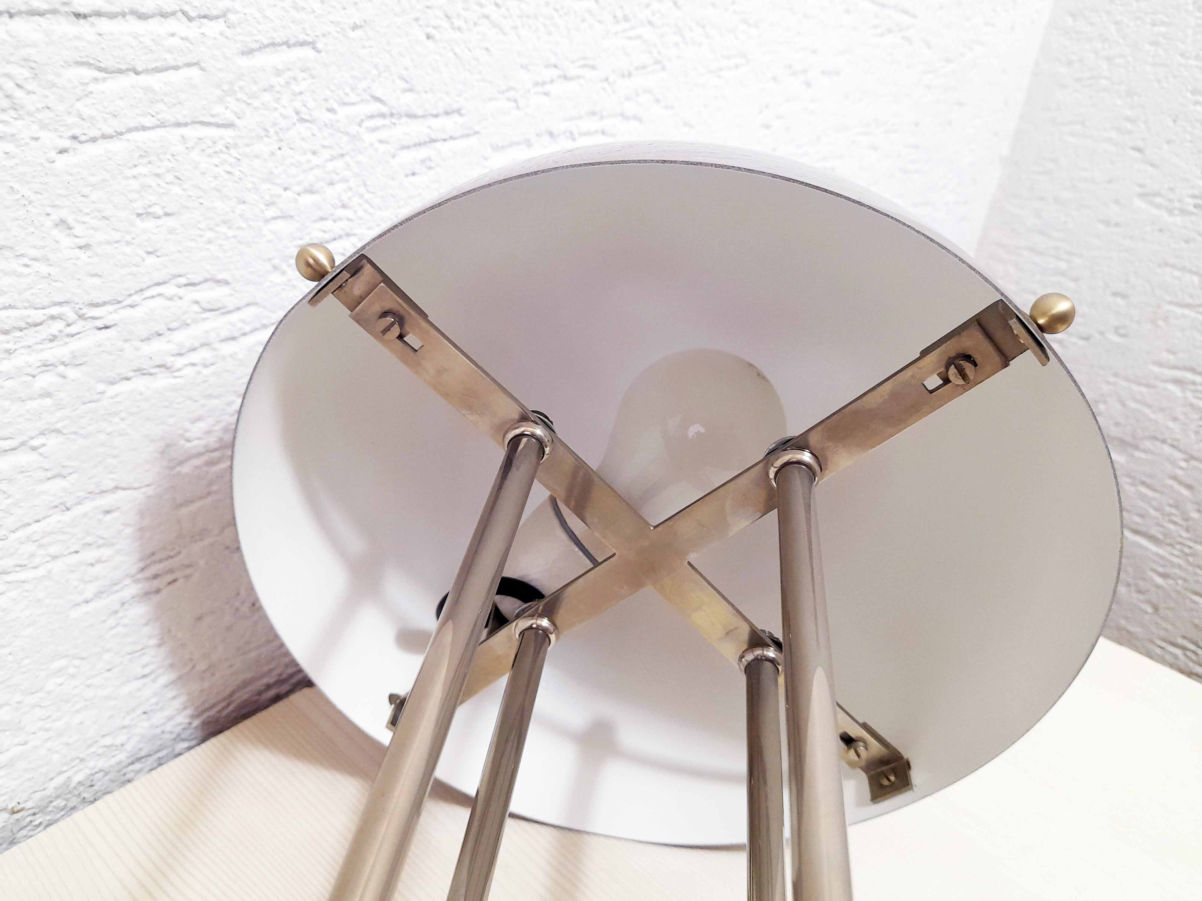 Bauhaus style mushroom lamp