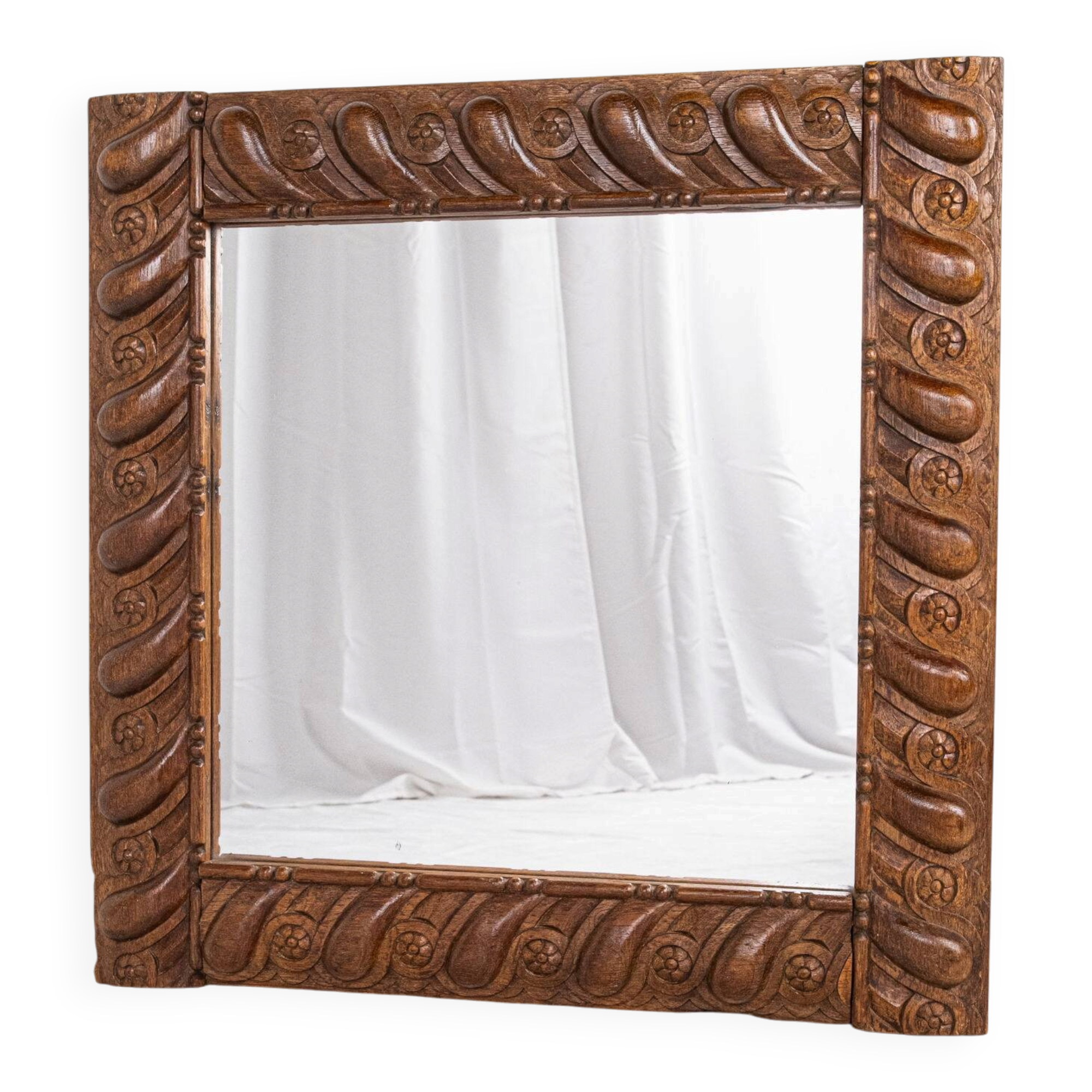 Miroir en bois sculpté style Seiz Breur, Bretagne, France, début XXe siècle