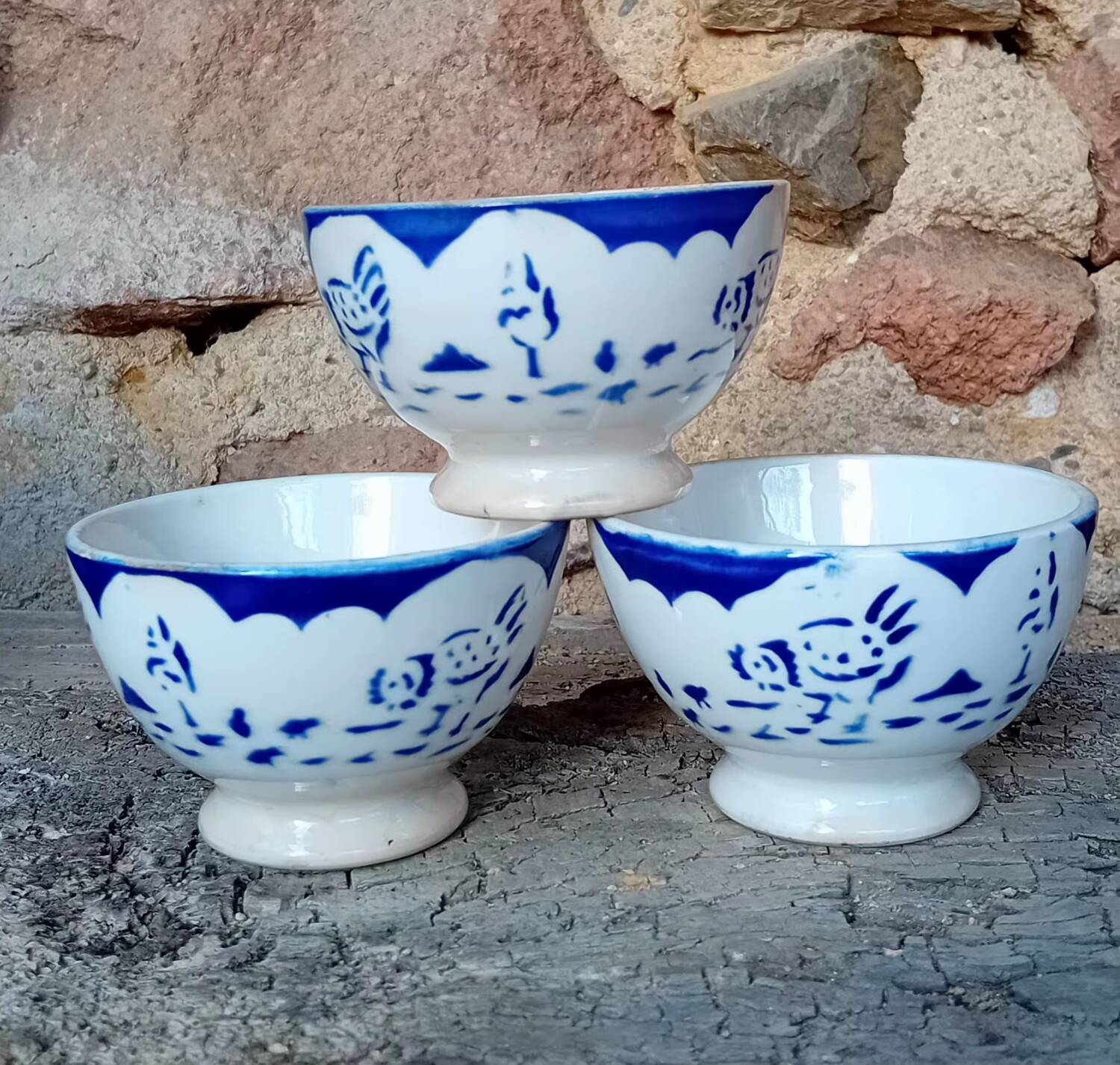 Petits bols faïence bleue et blanche