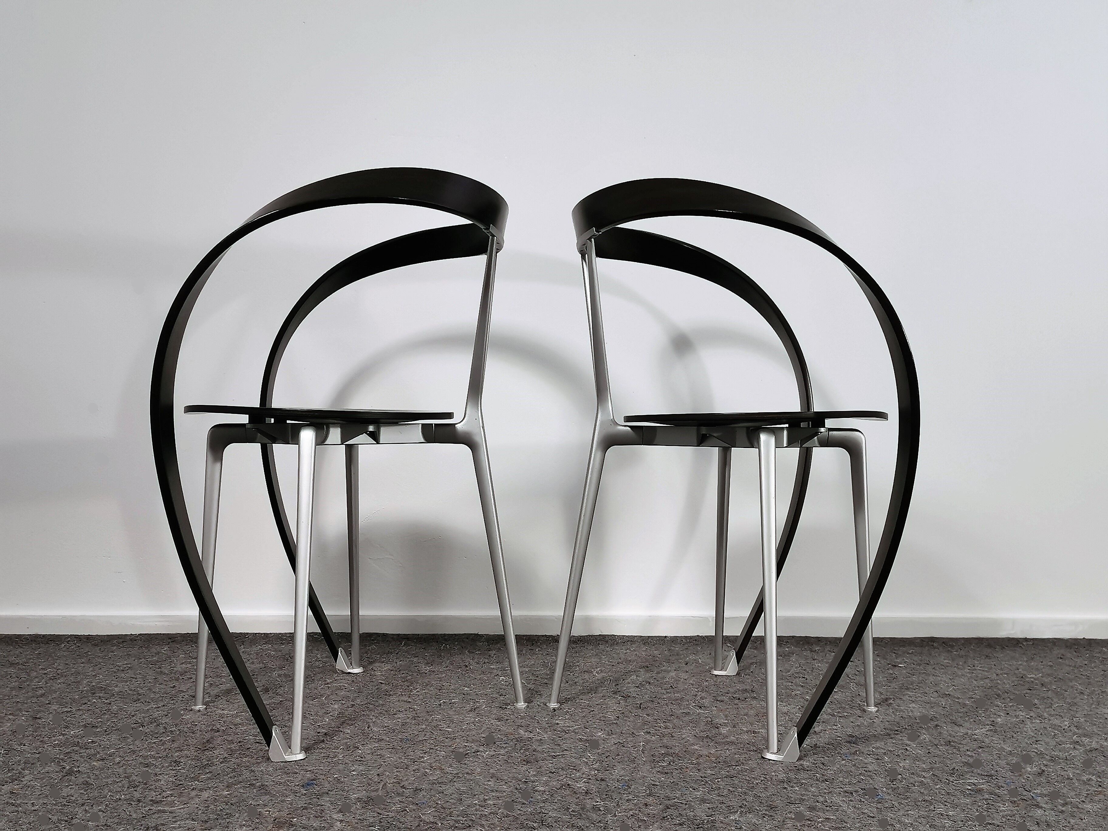 Paire de chaises Andrea Branzi 'Revers' par Cassina Italie 1990