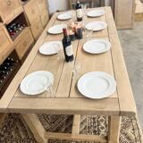 Solid oak farmhouse table with 2 central extensions