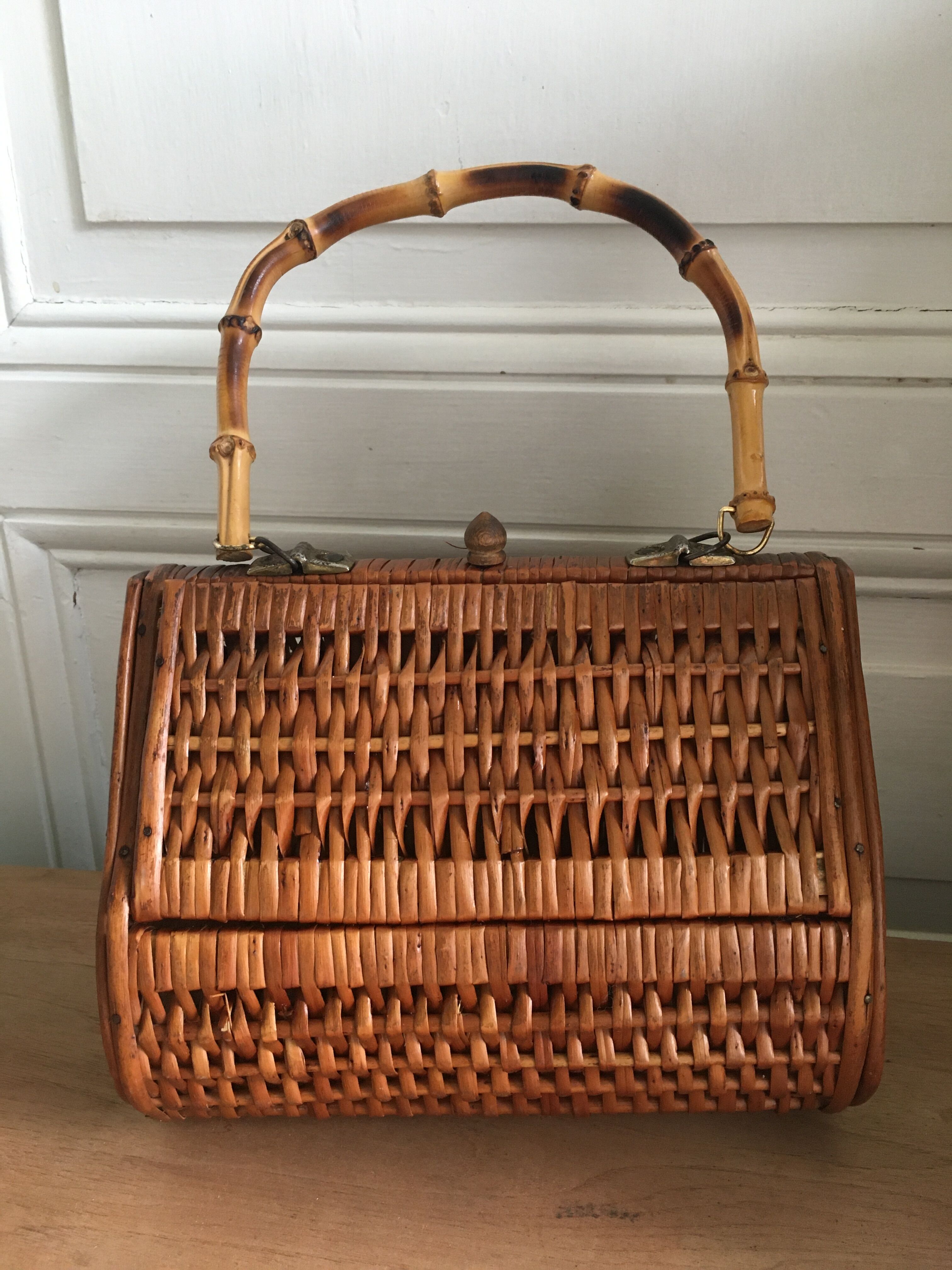 60'S braided wicker basket / hand bag