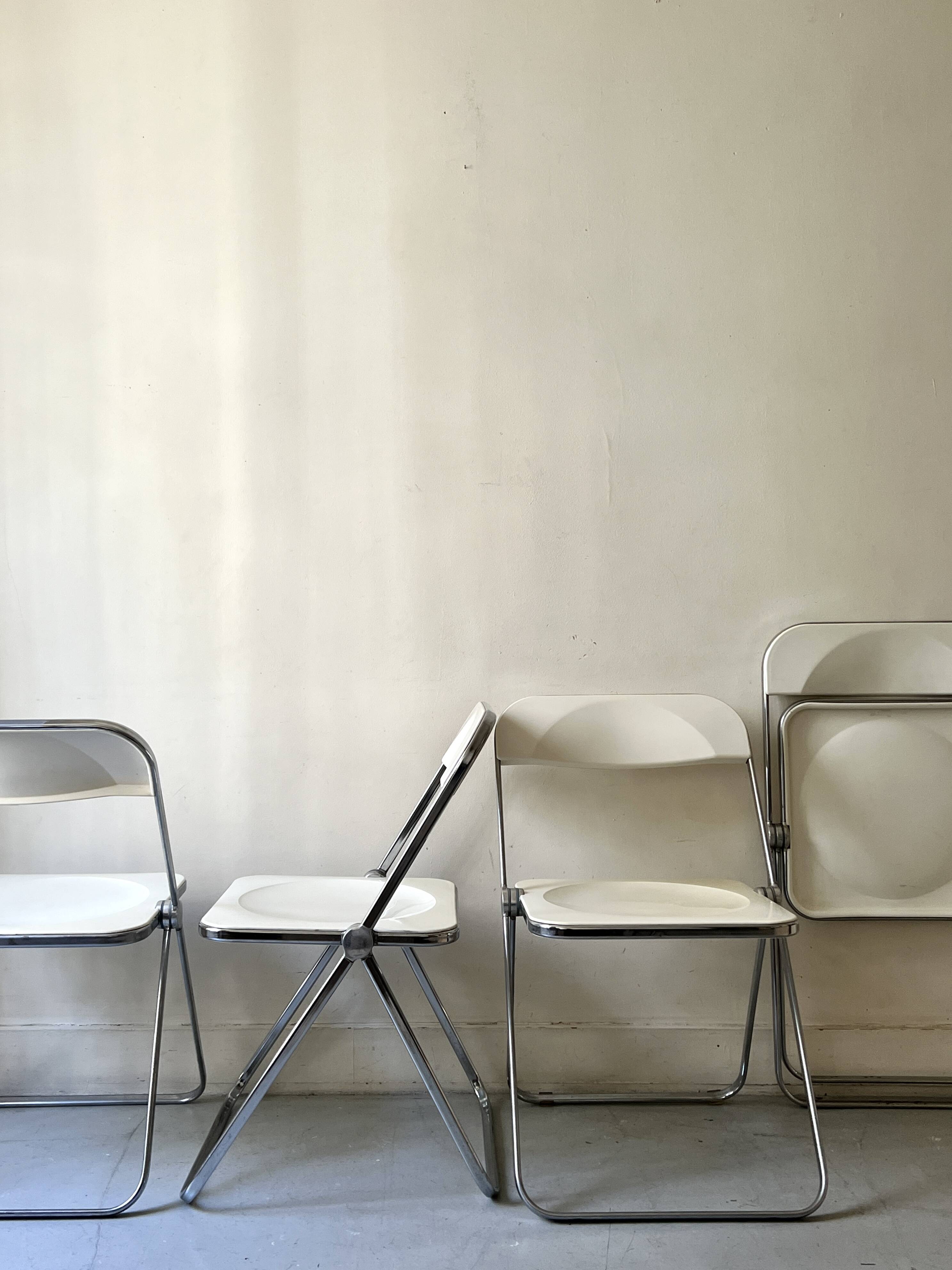 4 folding chairs Plia by Giancarlo Piretti, Castelli edition, design 1970