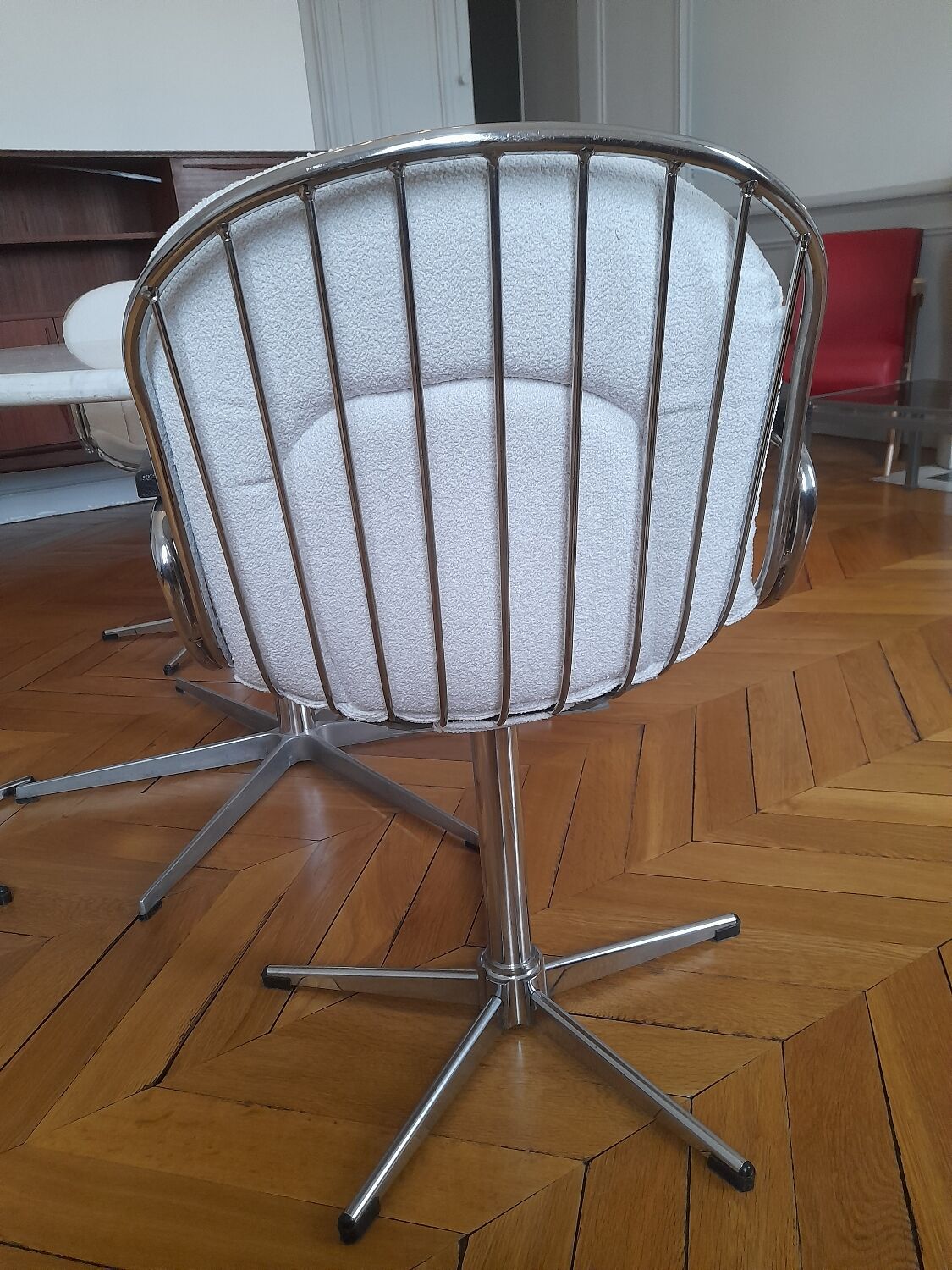 Arne Jacobsen A 825 dining table and 4 vintage chairs