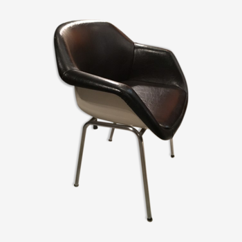 Strafor armchair