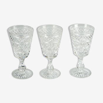 3 verres à l'eau en cristal signé