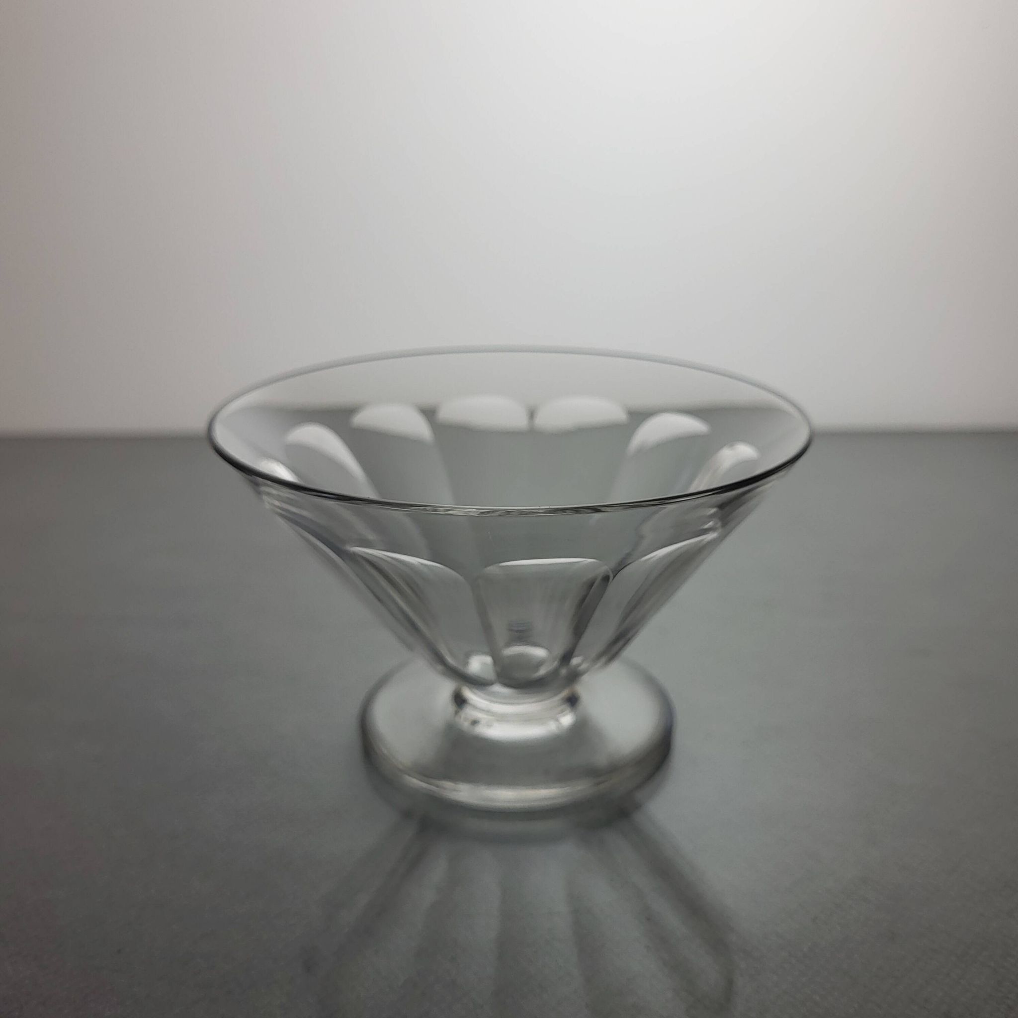 Service 24 pièces en cristal de Baccarat modèle Rex 1920-30's
