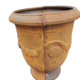 Anduse Medici vase in cast iron