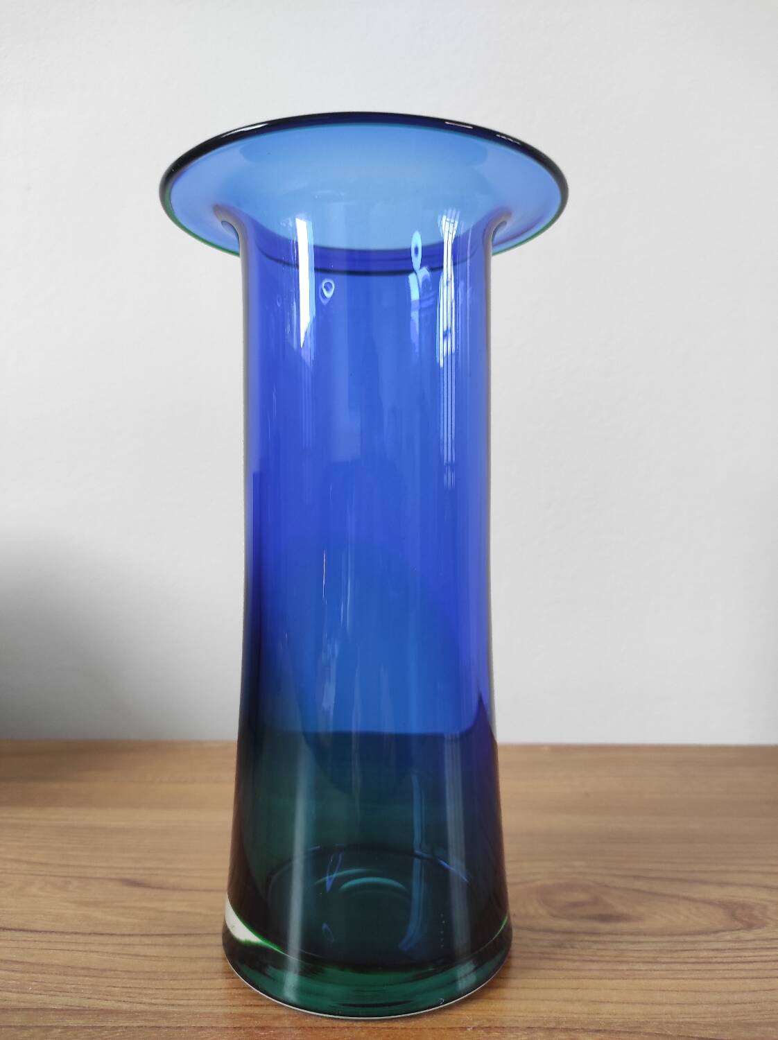 Vintage Bohemian Sommerso vase