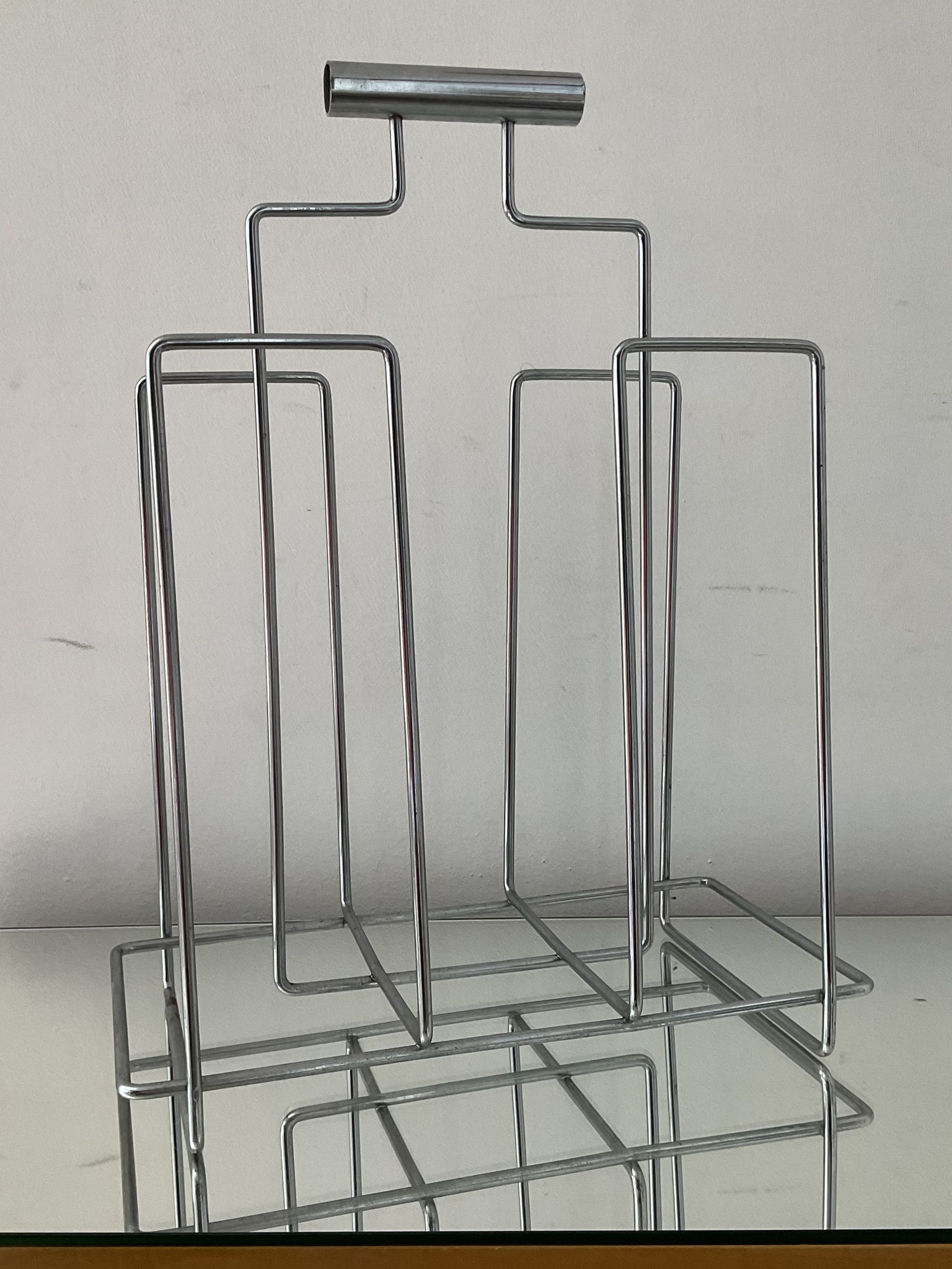 Door reviews of the 50s and 60s in stainless steel