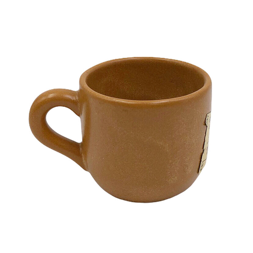 Set of 8 vintage cups and their saucer in sandstone