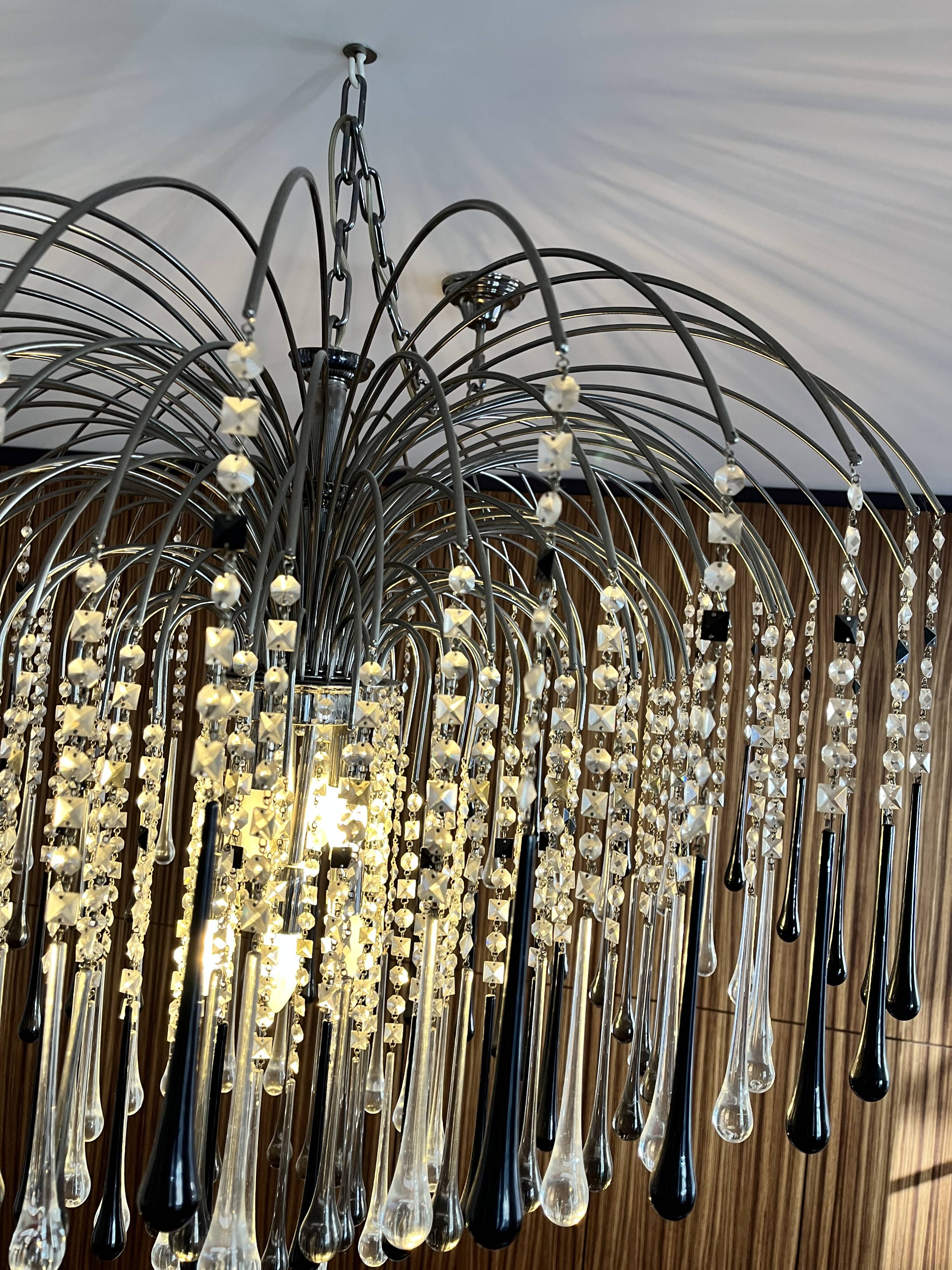 Murano crystal chandelier. Handmade by glass craftsman. Signoretti House.